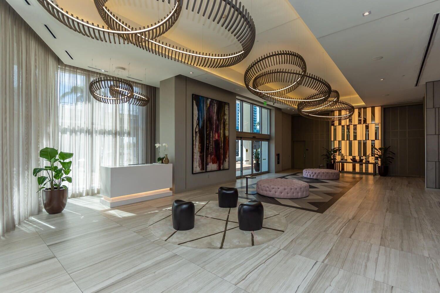 Vista Lobby Hollywood Beach HHouse Rentals