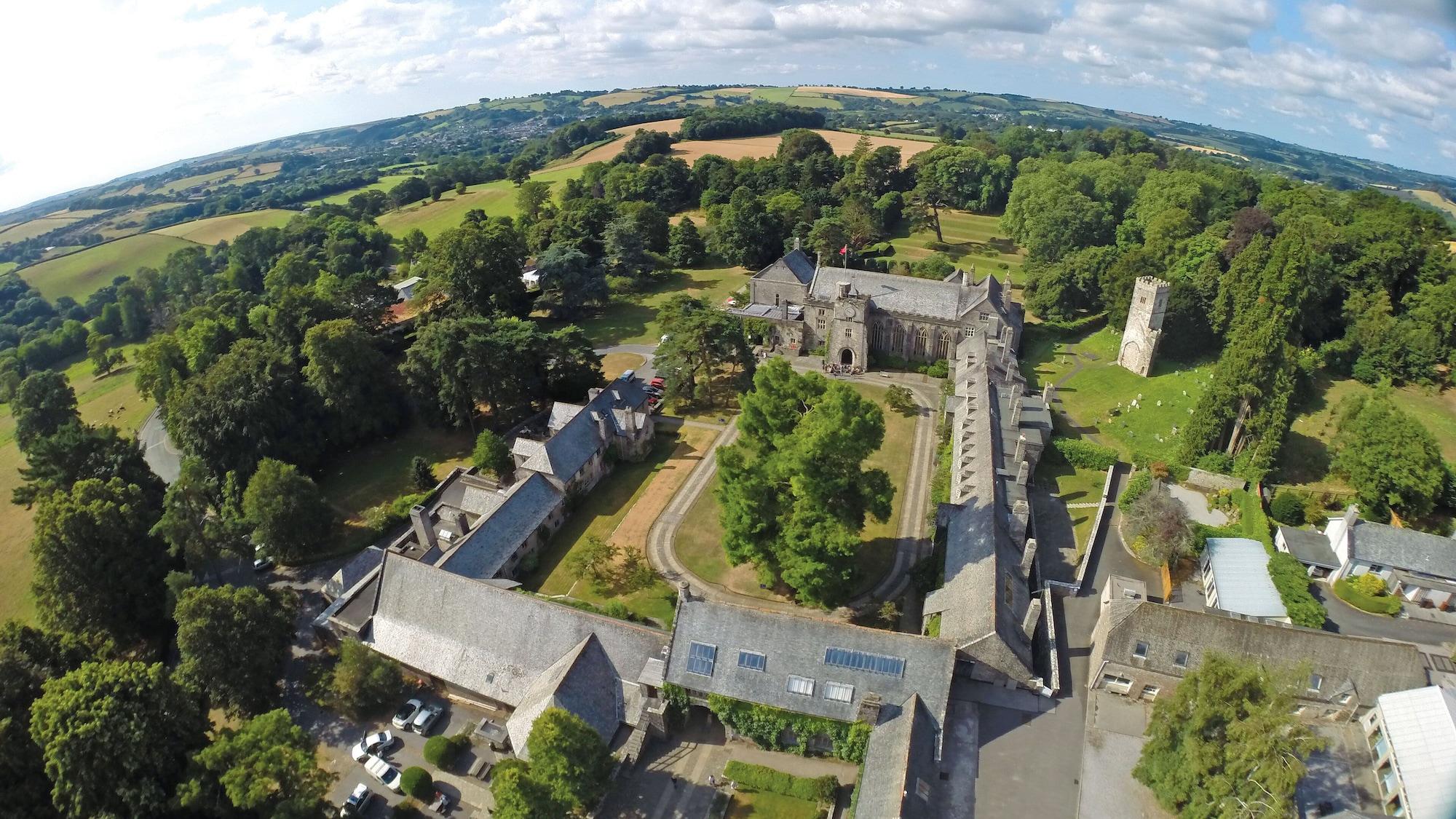 Vista Exterior Dartington Hall Hotel