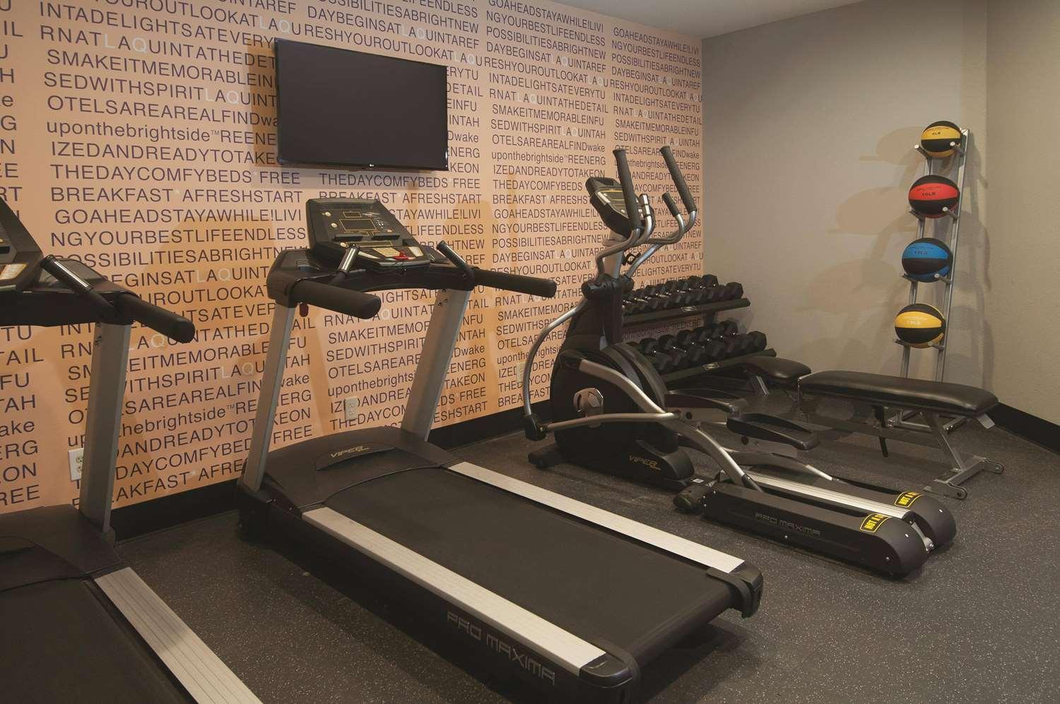 Gimnasio La Quinta Inn & Suites by Wyndham Fairbanks Airport