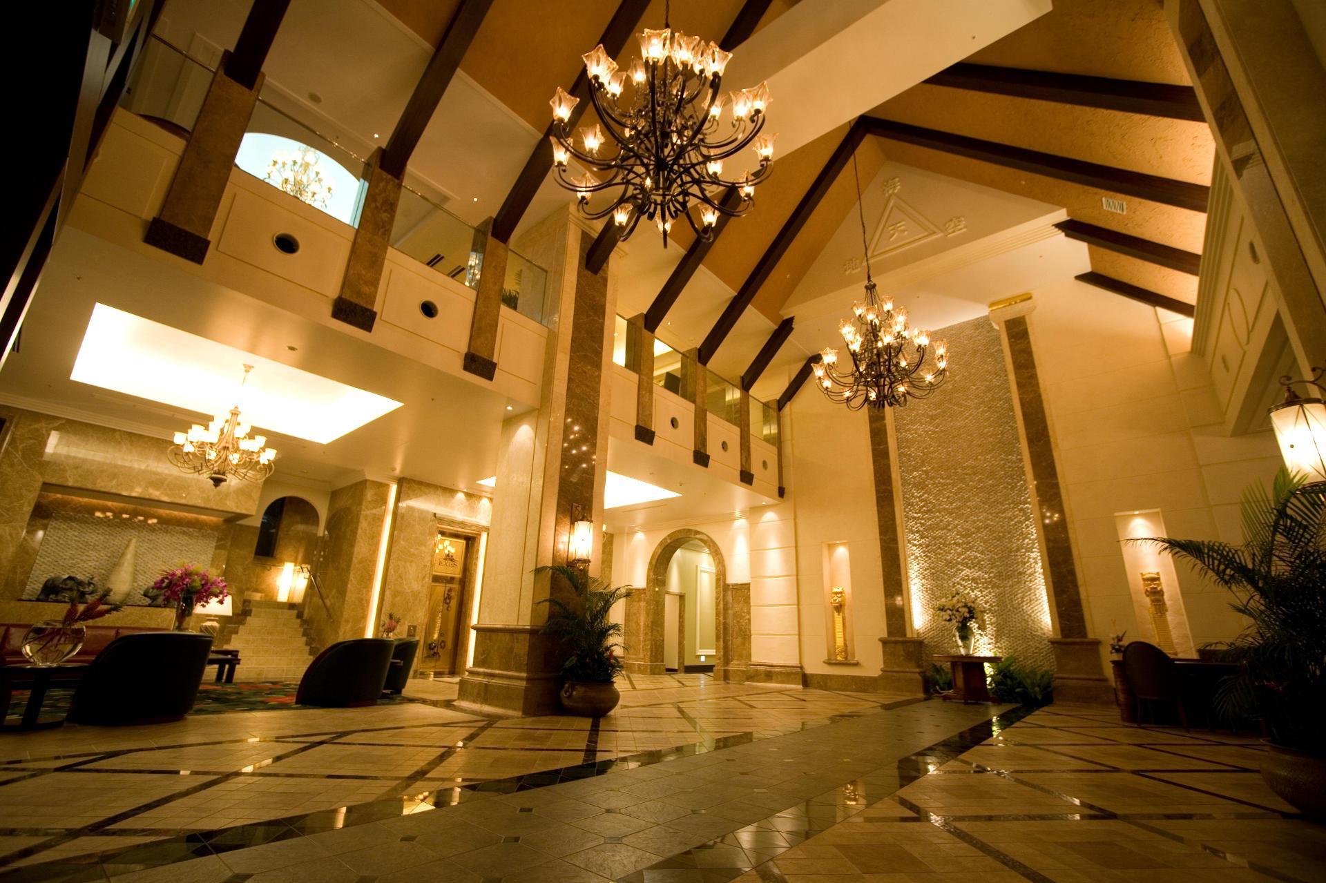 Vista Lobby Okinawa Kariyushi Resort Exes Onna