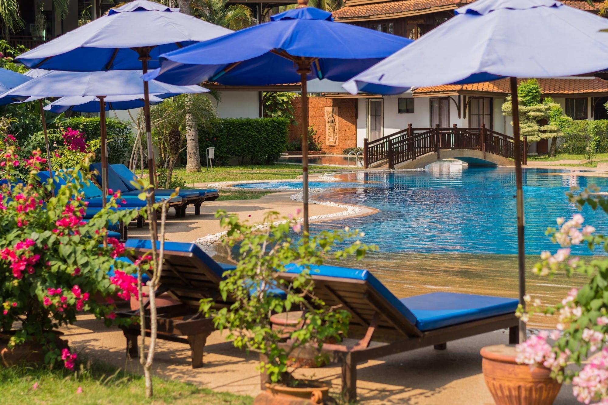 Vista Piscina Coral Hotel Bangsaphan