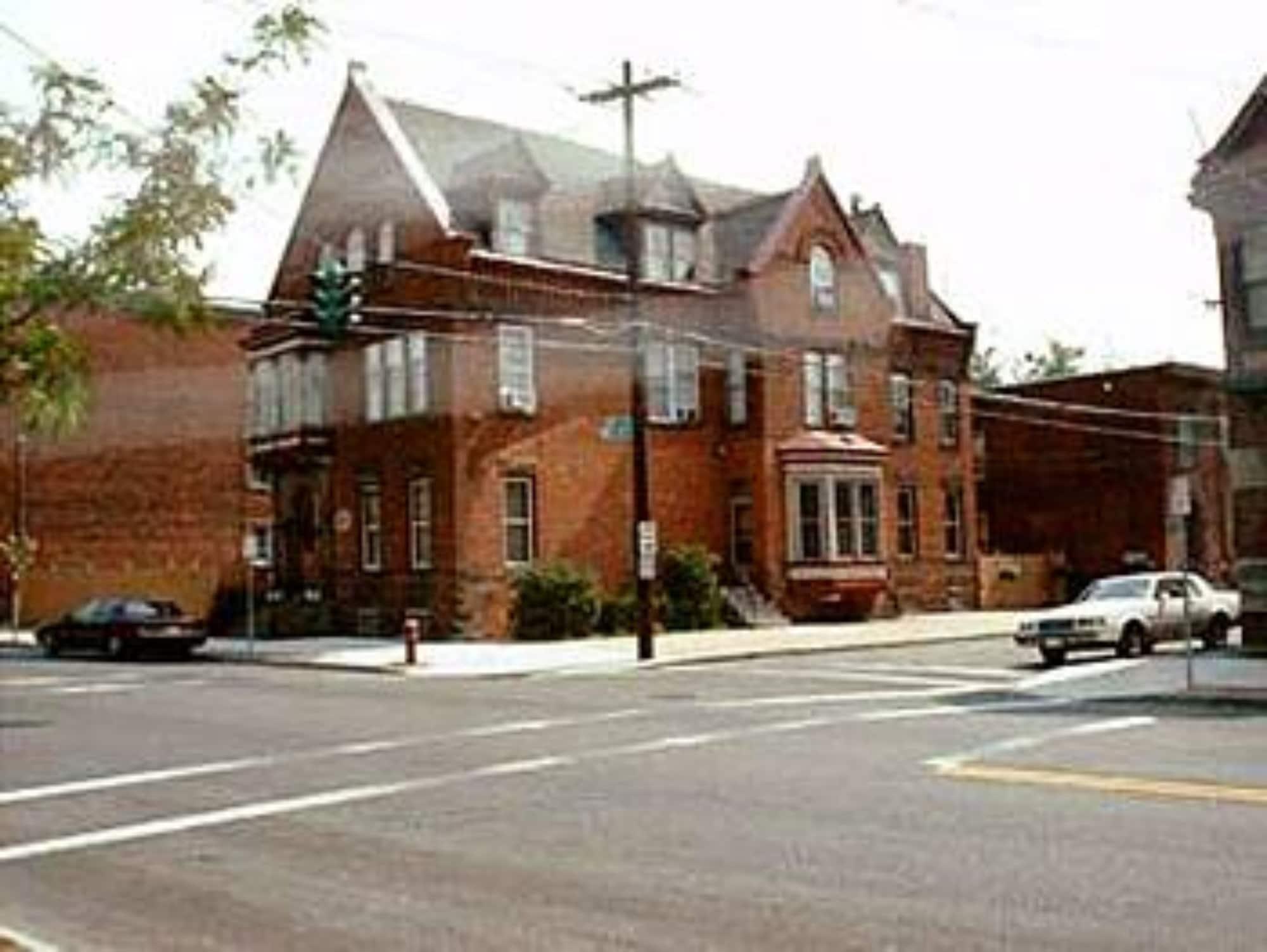 Vista Exterior Olde Judge Mansion