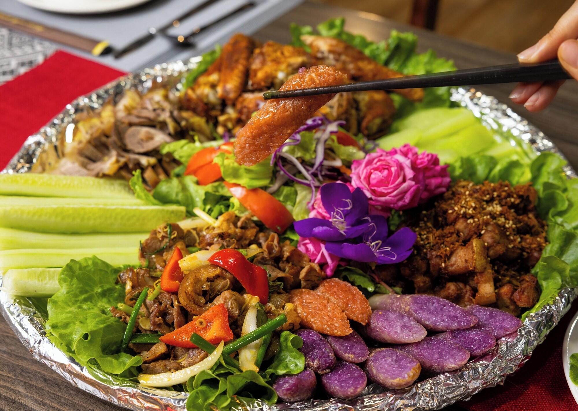 Restaurant Sapa J&k Homestay And Swimming Pool