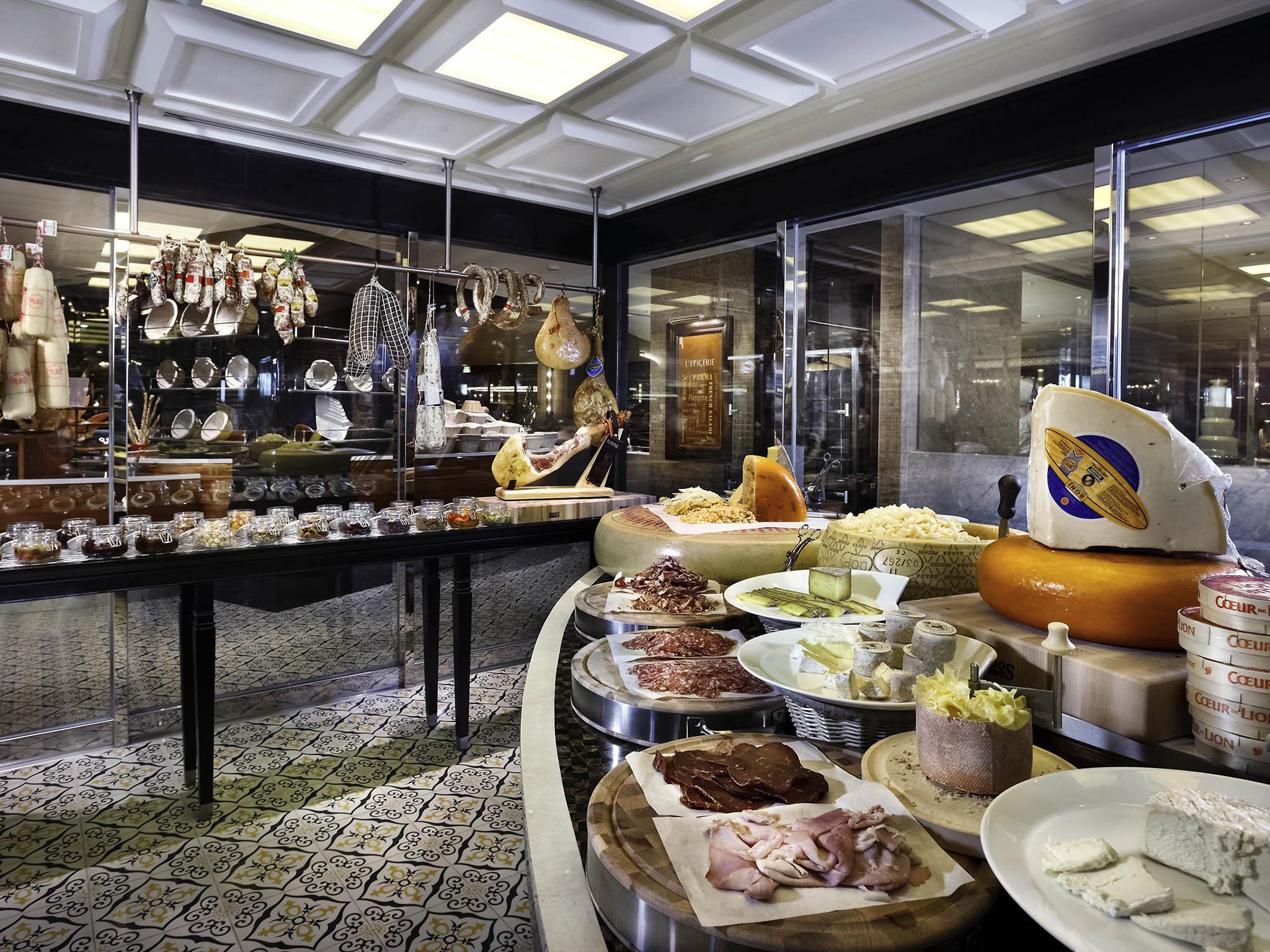 Restaurant Sofitel Philippine Plaza Manila