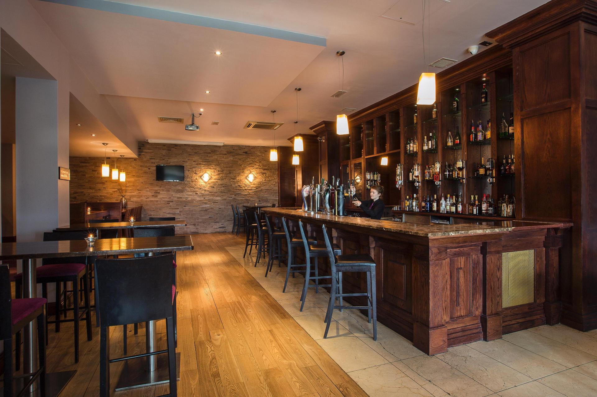 Bar/Salón Westgrove Hotel