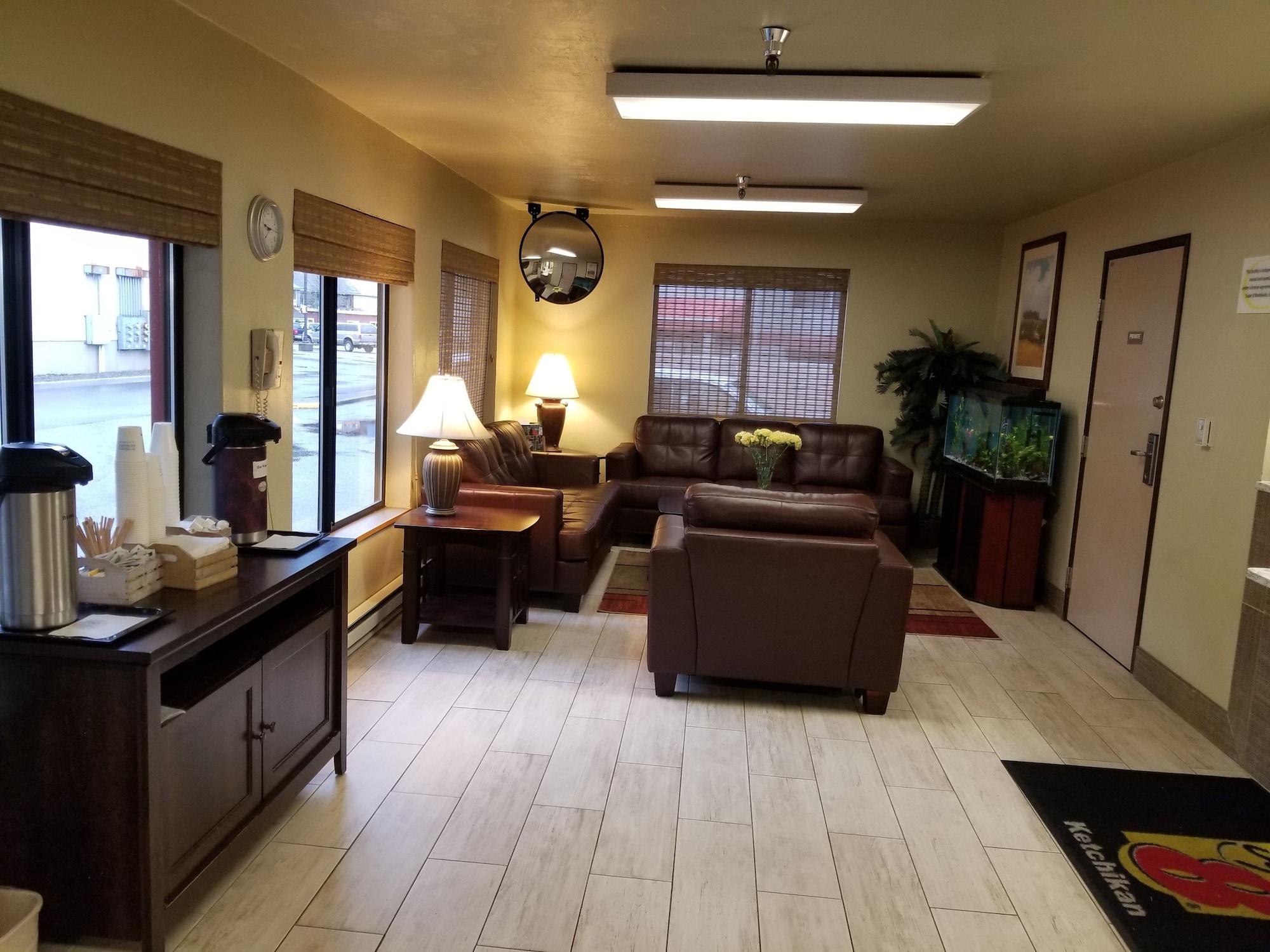 Vista Lobby Super 8 by Wyndham Ketchikan