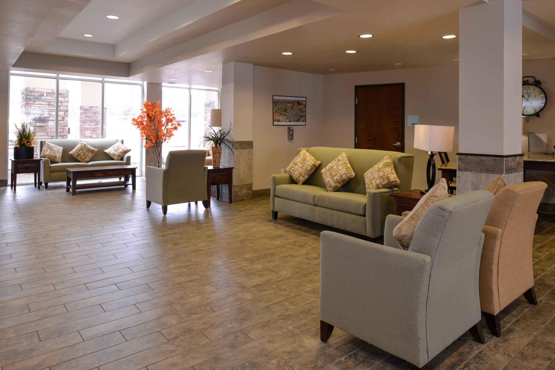 Vista Lobby Holiday Inn Express & Suites Williams by IHG