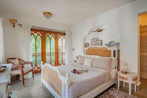 Alquiler Vacacional - ELIVAAS Kensho Daisy | 5 BHK Villa With Plunge Pool