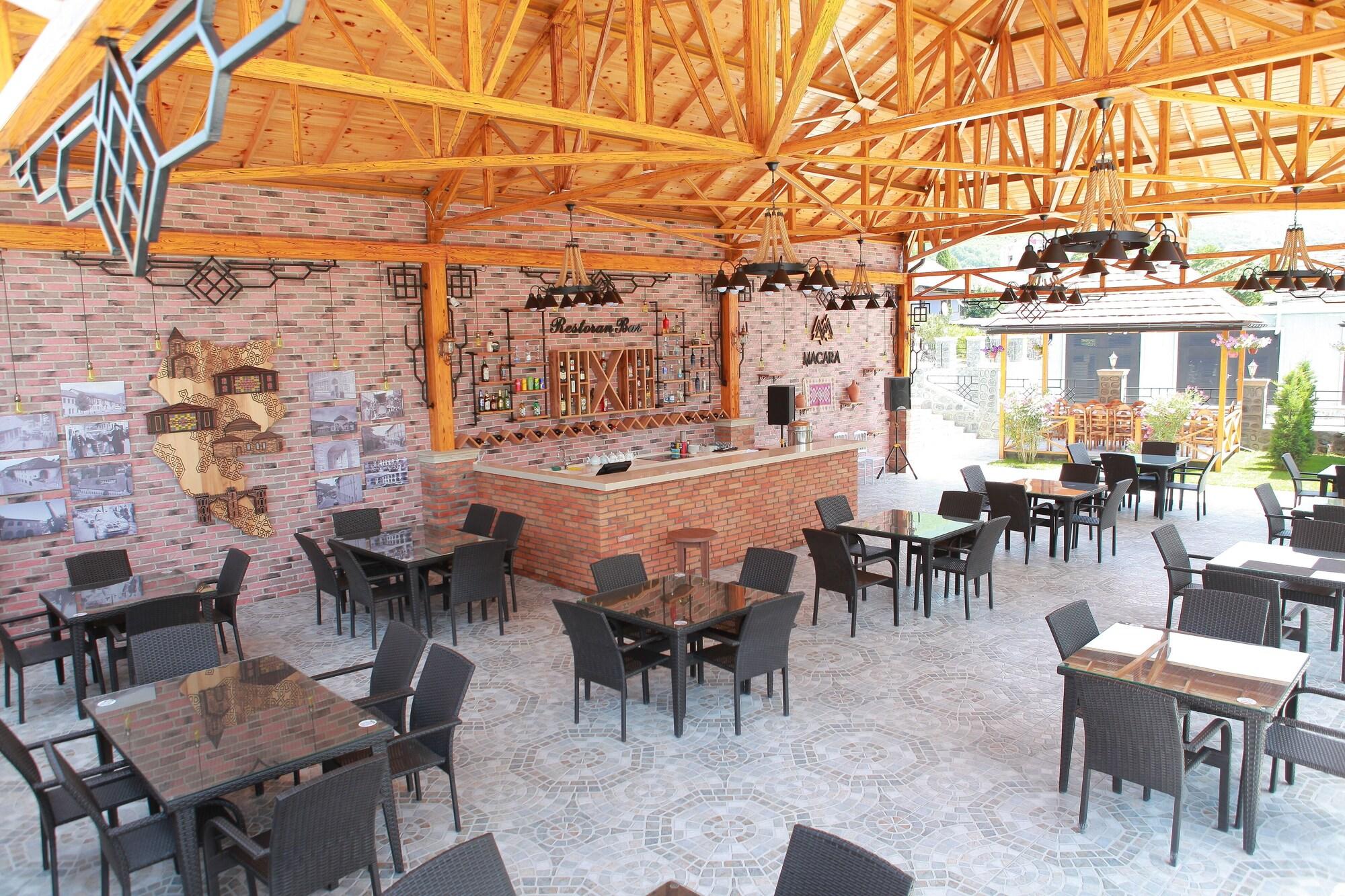 Restaurant Macara Sheki City Hotel