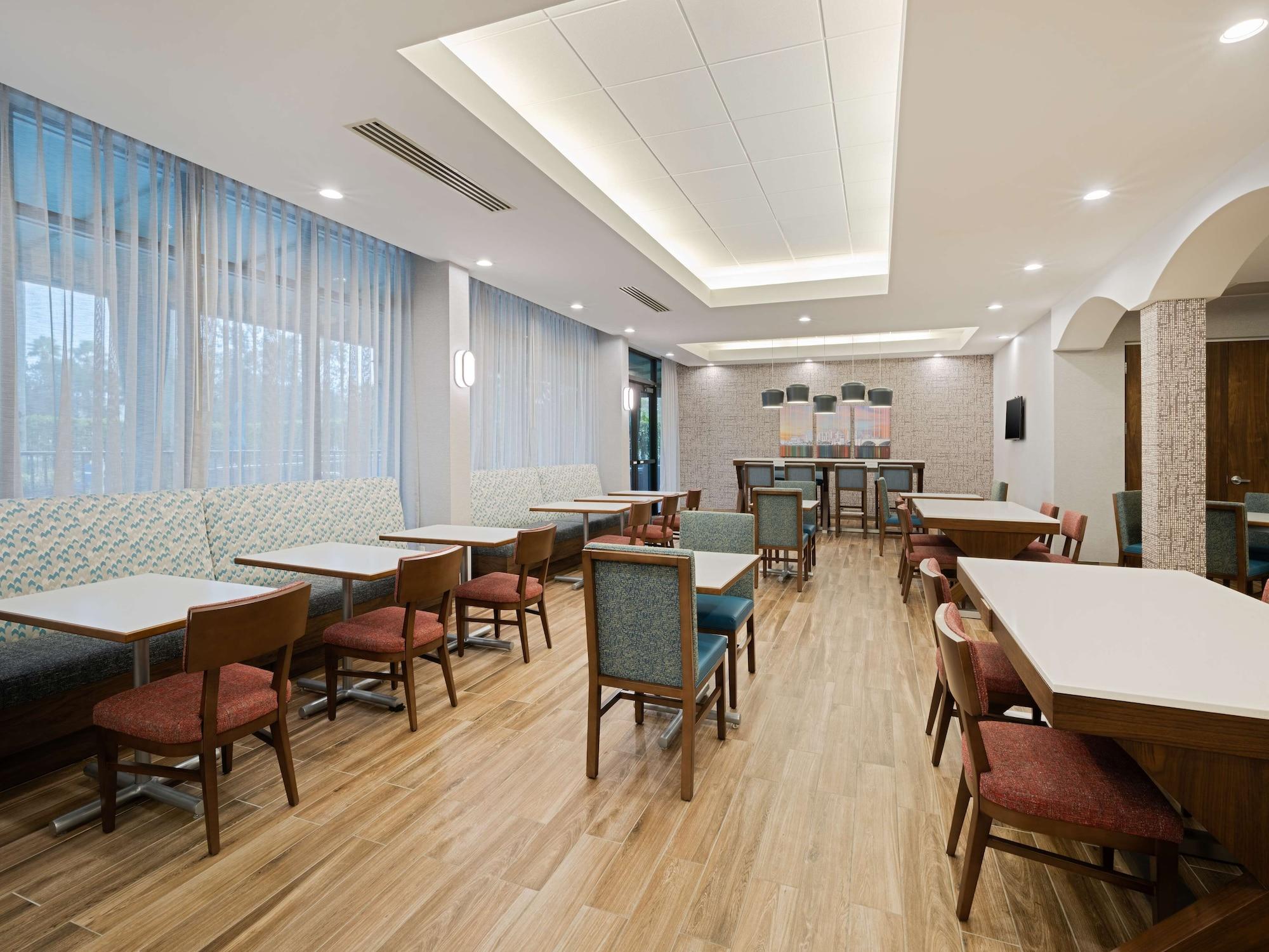 Restaurant Hampton Inn West Palm Beach Florida Turnpike