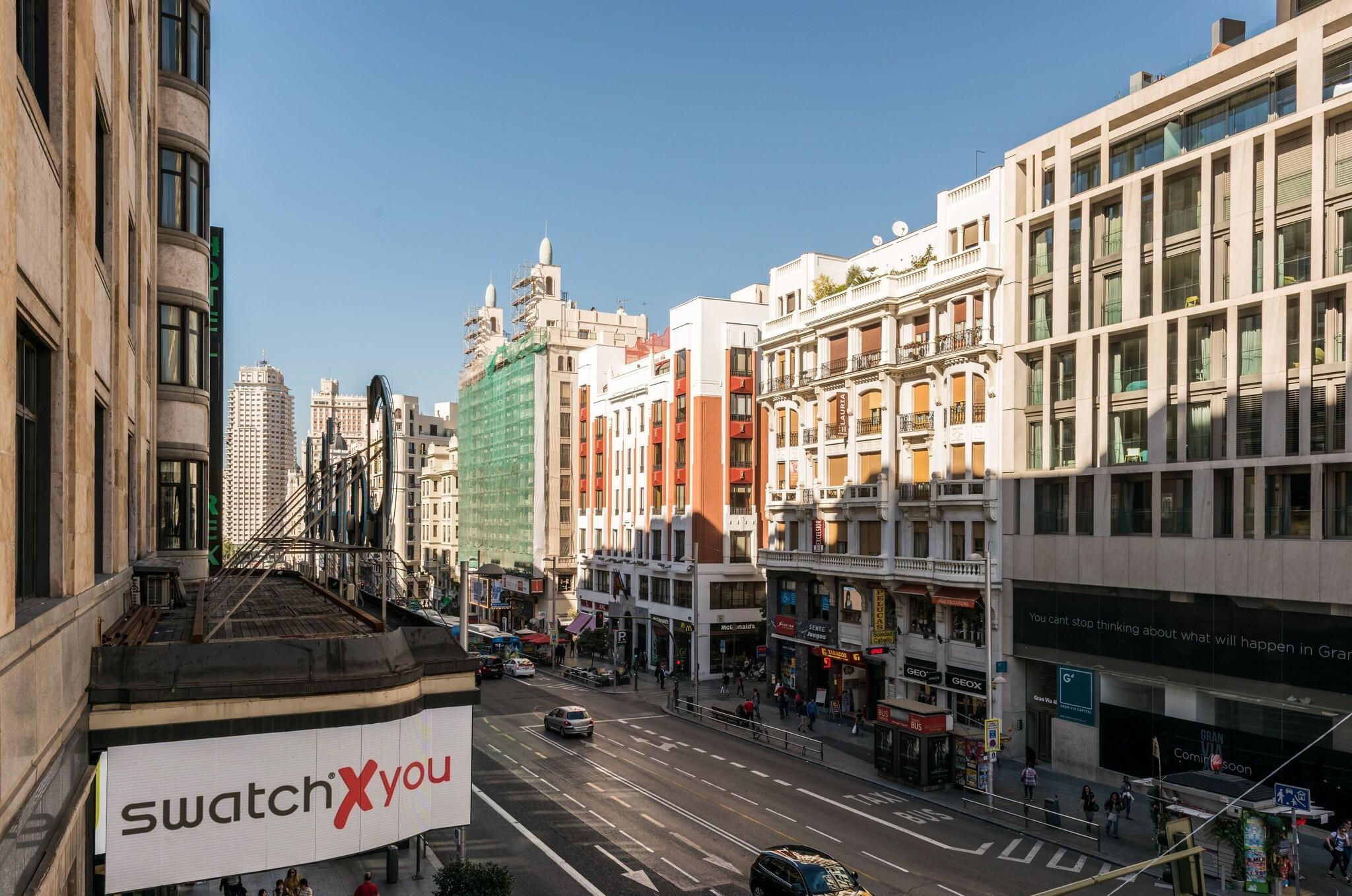 Varios Gran View Apartments