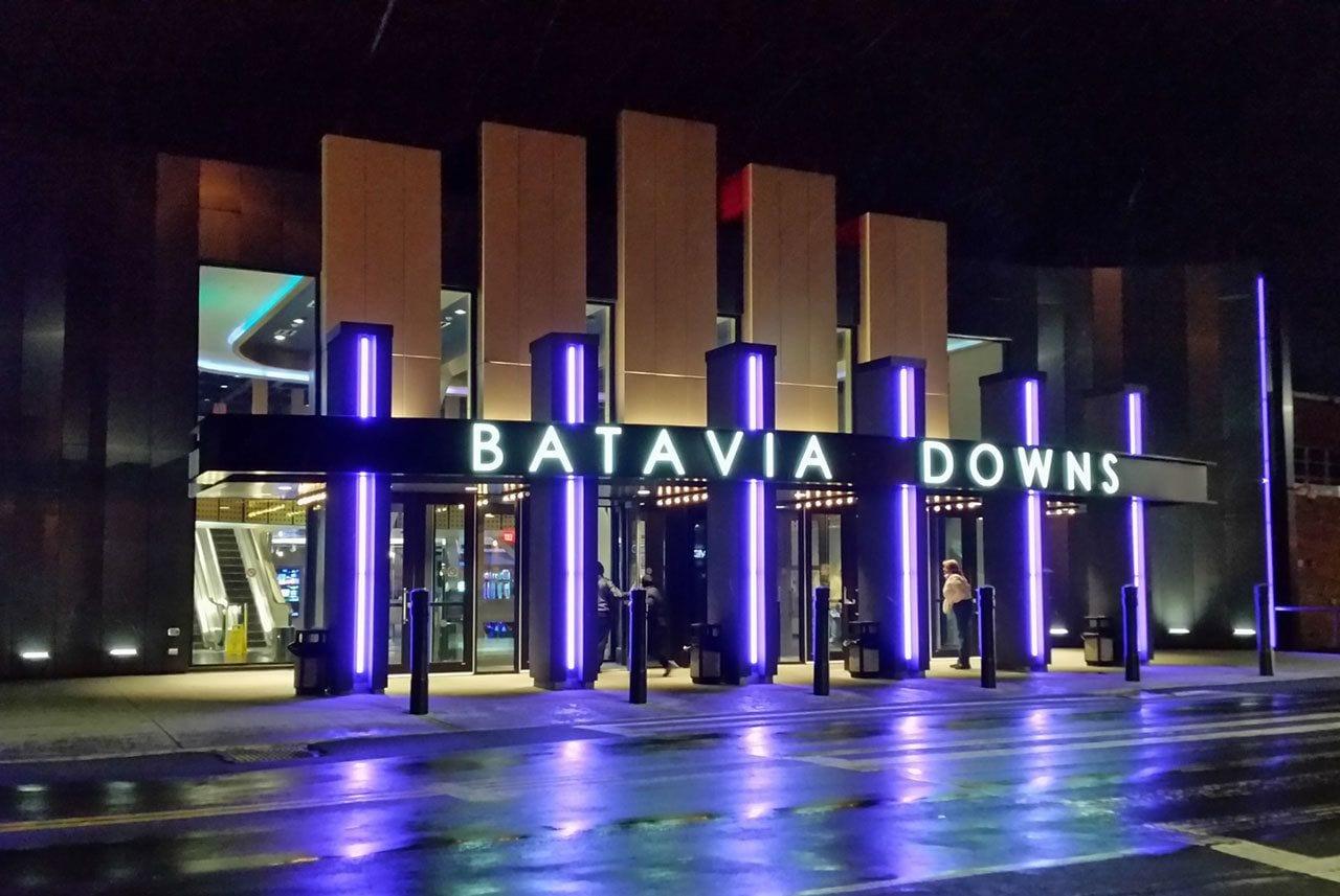 Vista Exterior Hotel At Batavia Downs
