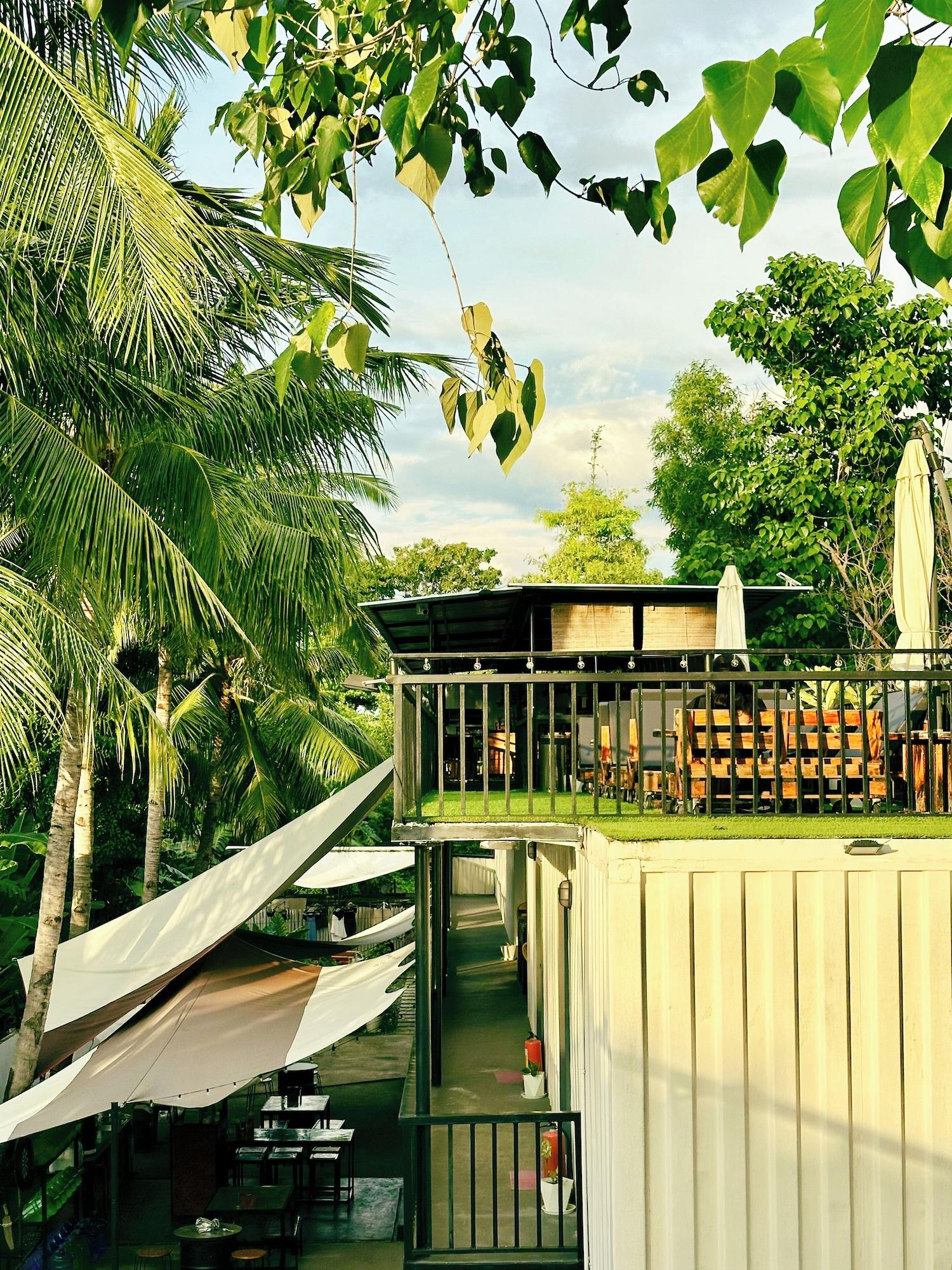 Vista Exterior Pig Dive Hostel