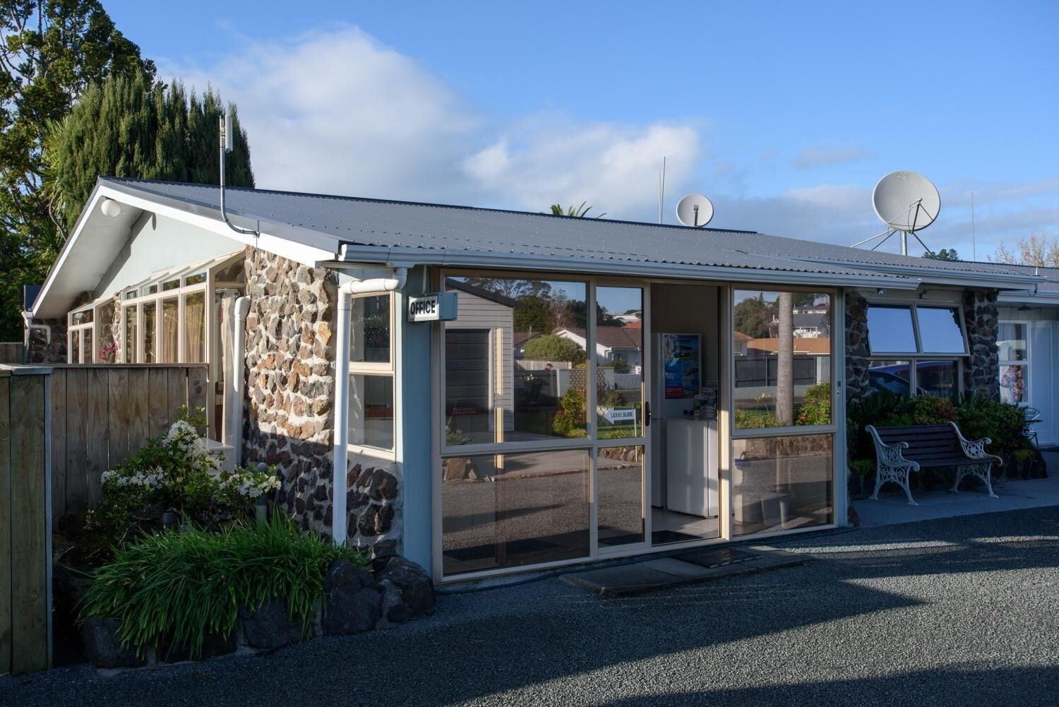 Vista Exterior Kauri Lodge Motel