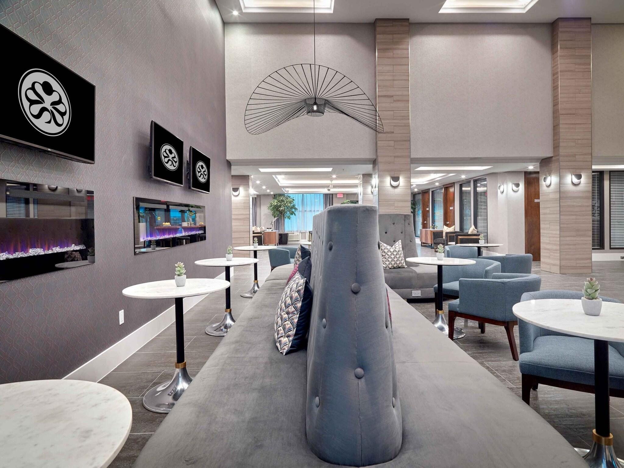 Vista Lobby Sandman Signature Plano - Frisco Hotel