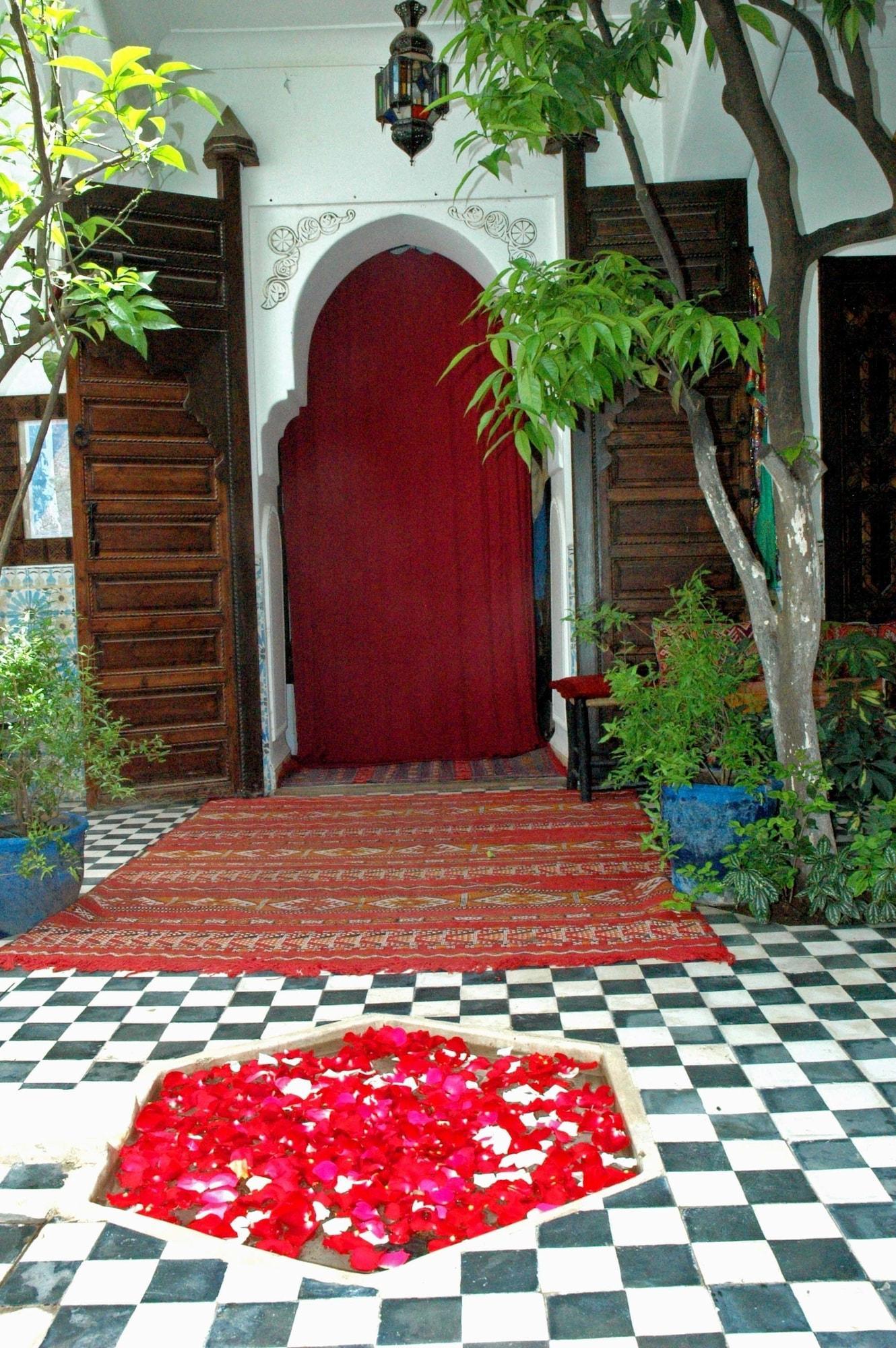 Vista Lobby Riad Blue Berber