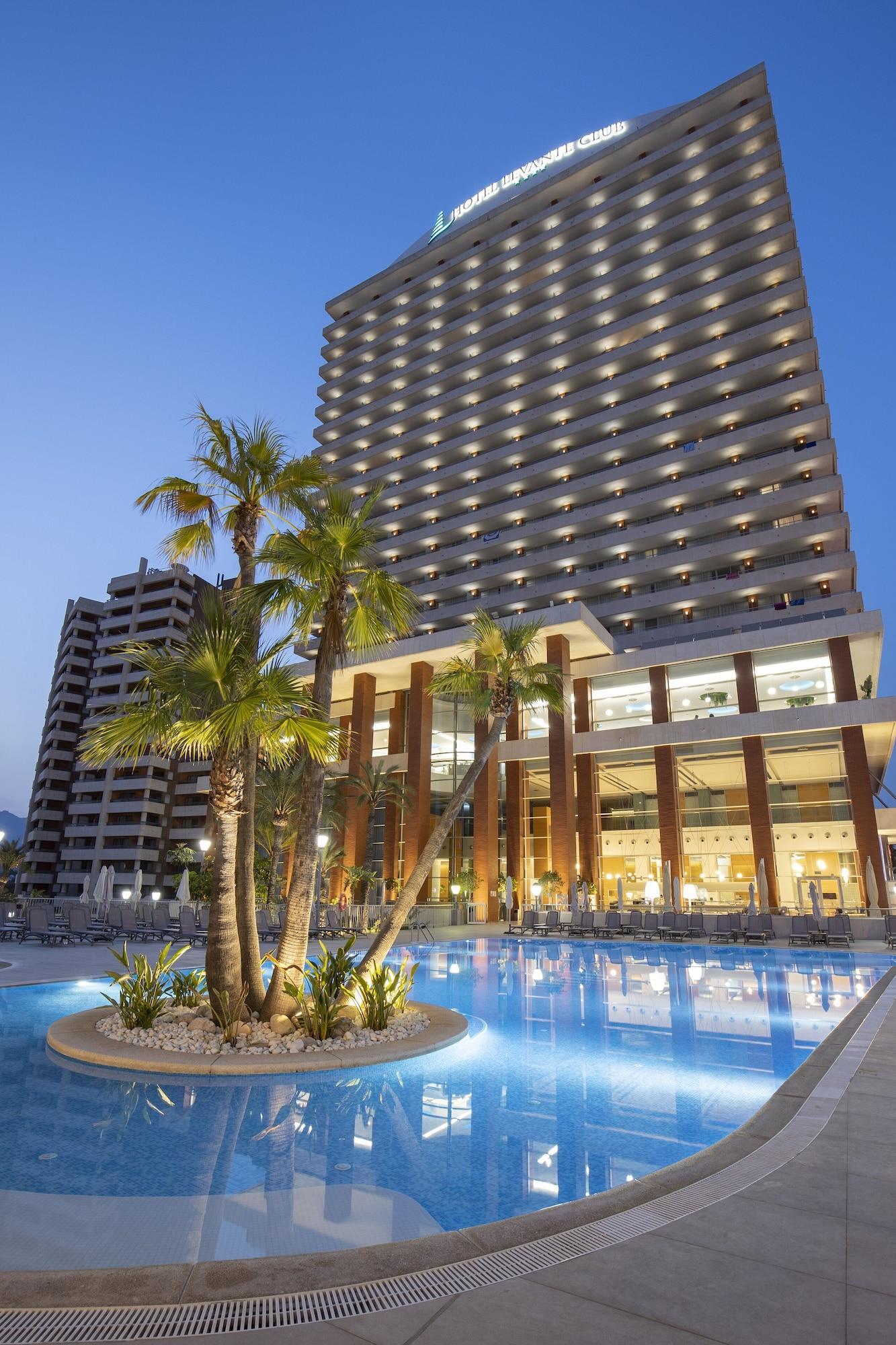 Vista Exterior Hotel BCL Levante Club & Spa - Adults only