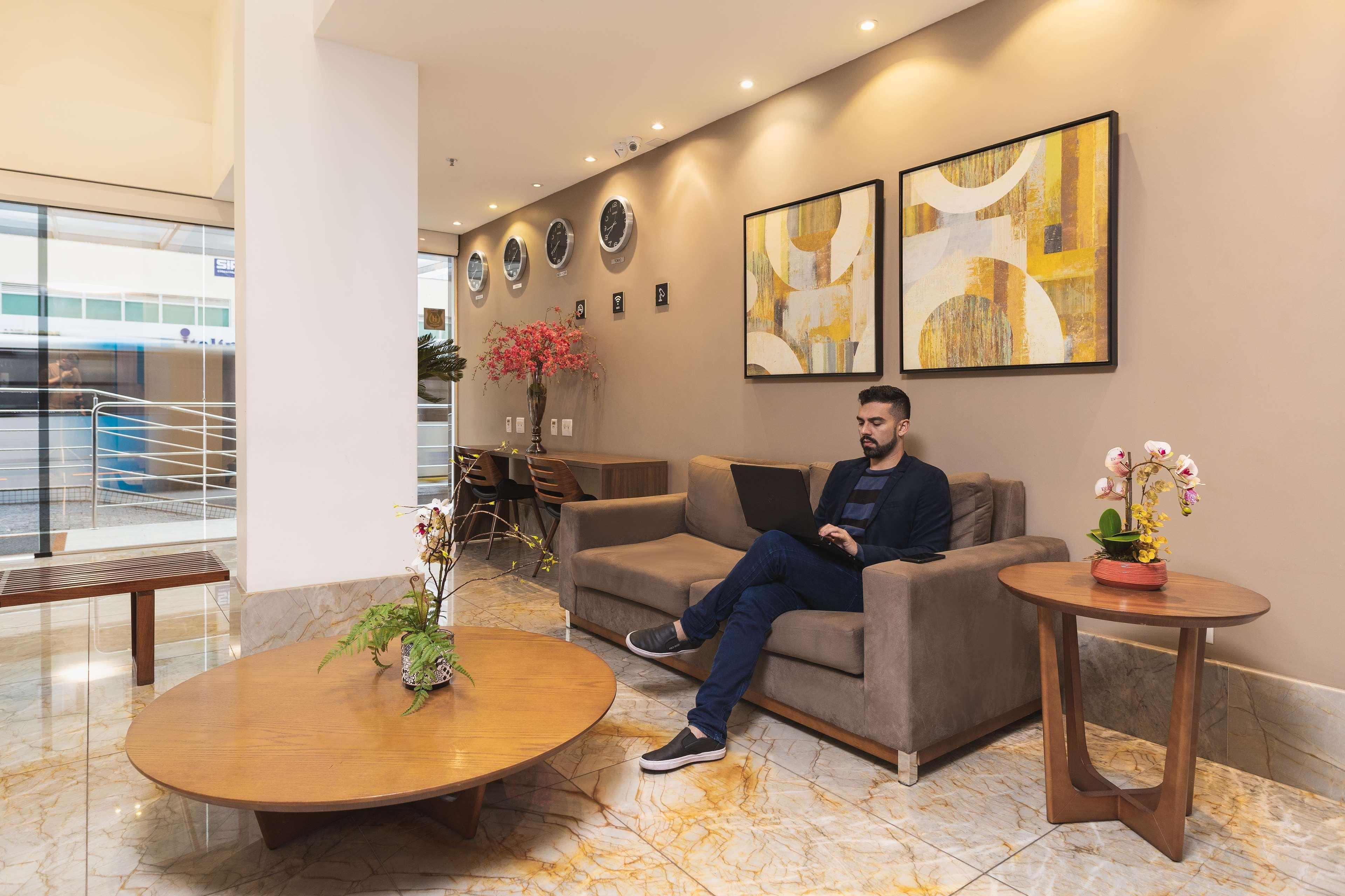 Vista Lobby Tulip Inn Vila Velha