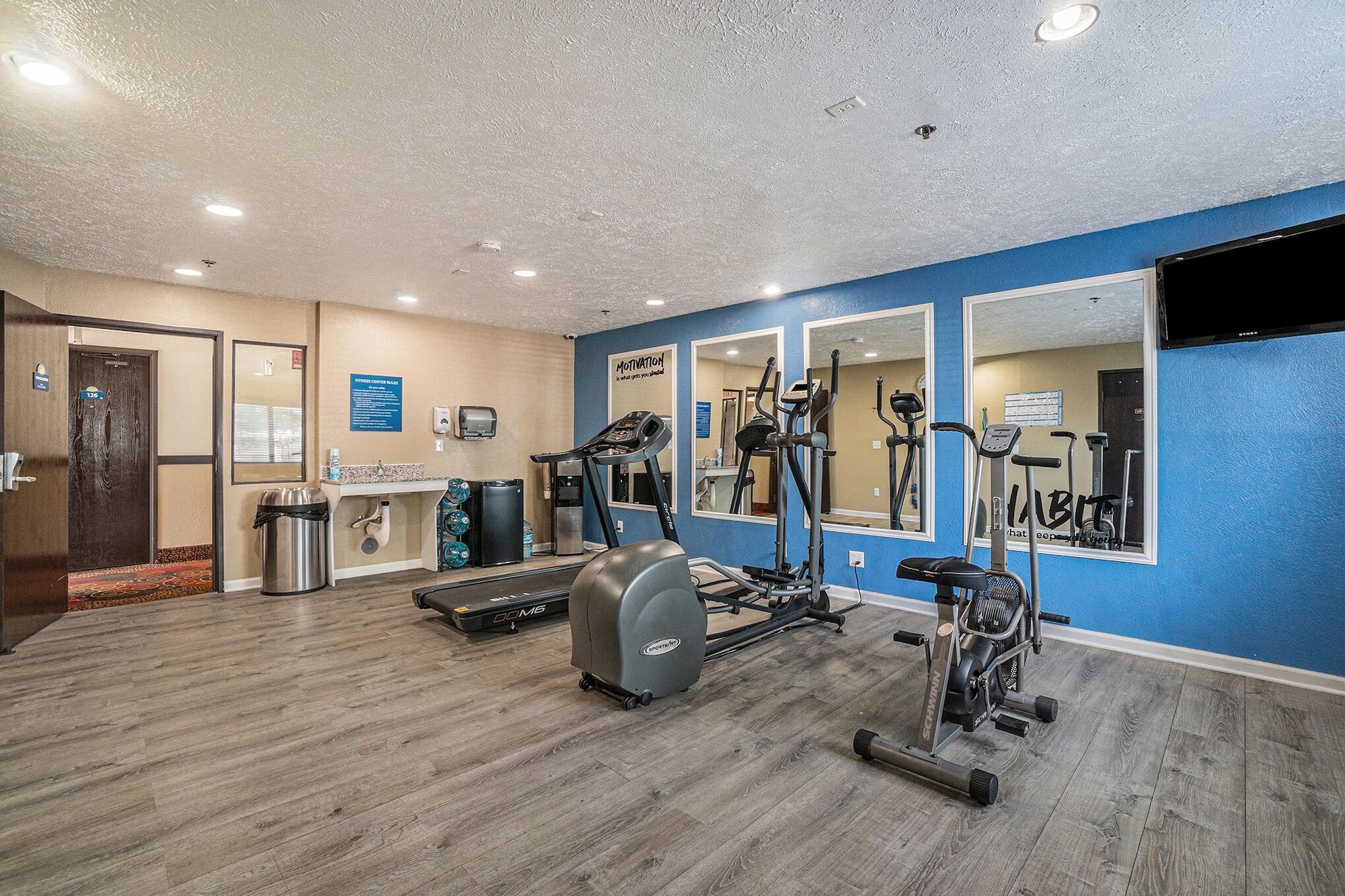Gimnasio Days Inn & Suites by Wyndham Traverse City