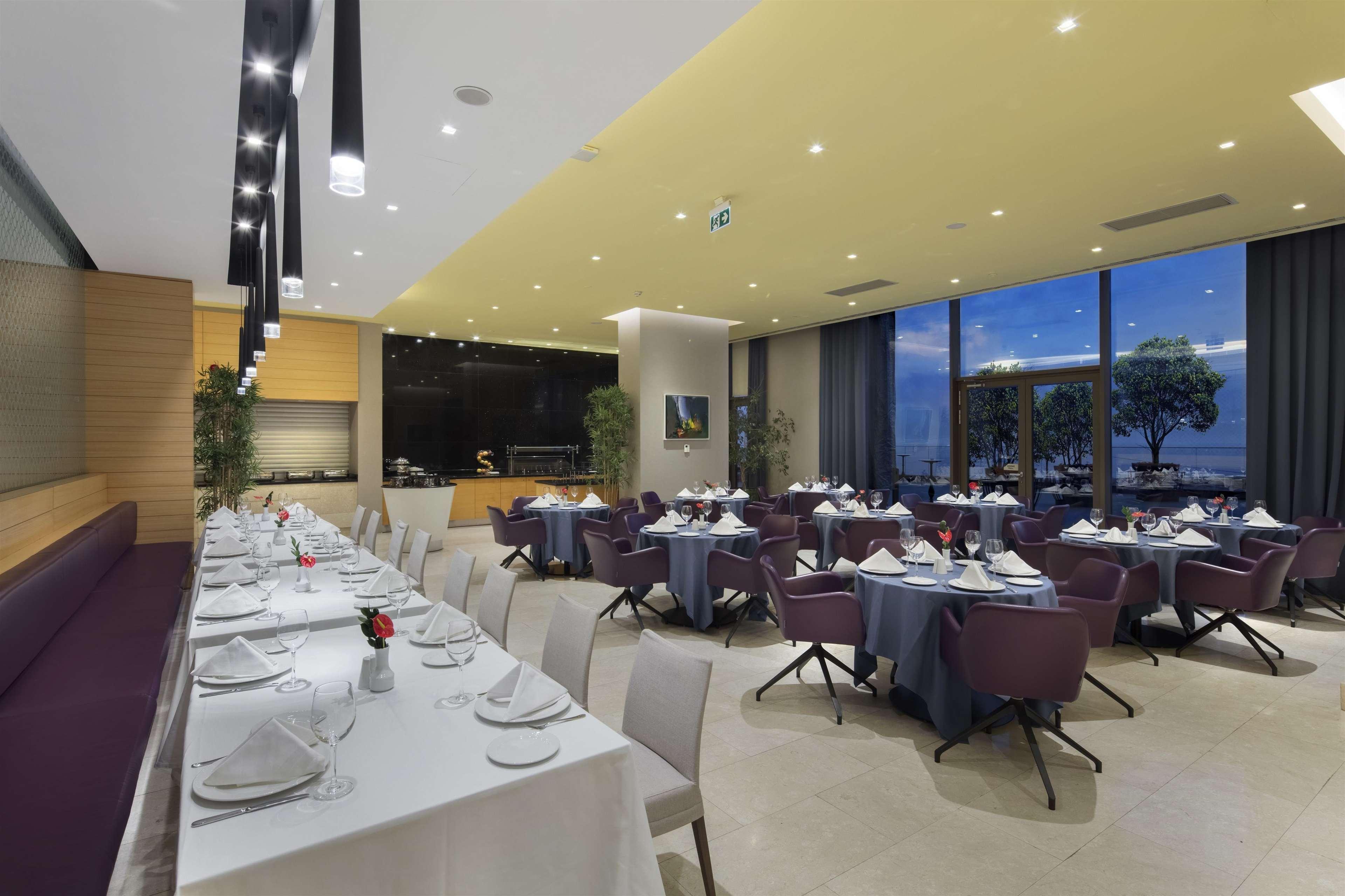 Restaurant DoubleTree by Hilton Trabzon