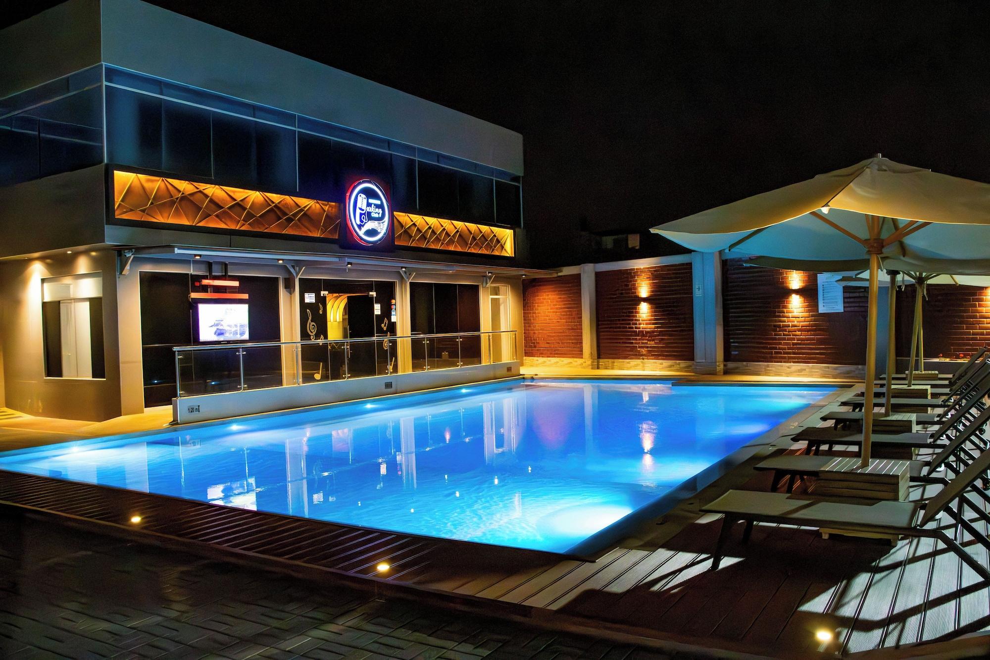 Vista Exterior Hotel Costa Riviera