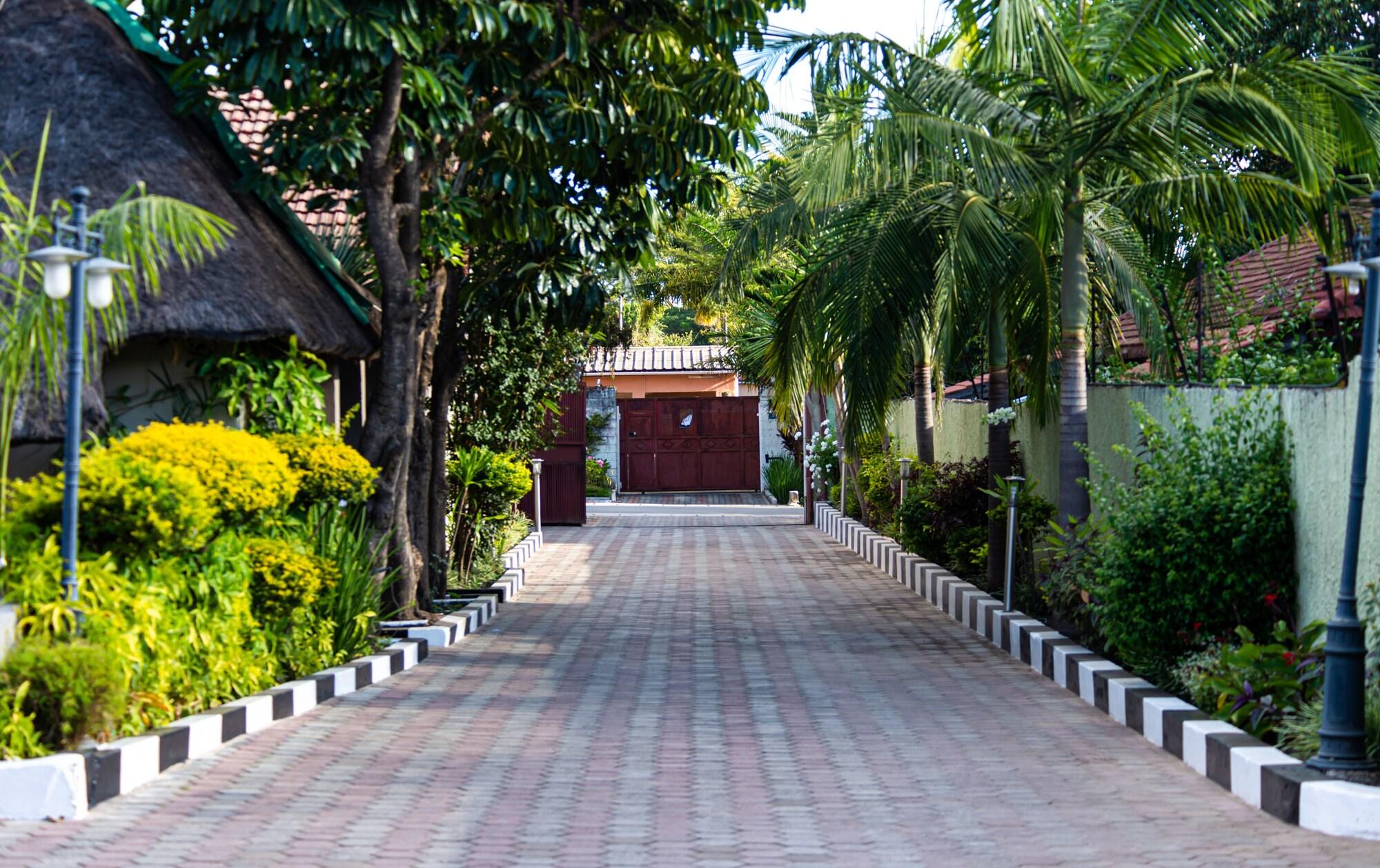 Vista Exterior Nomad's Court Lodge