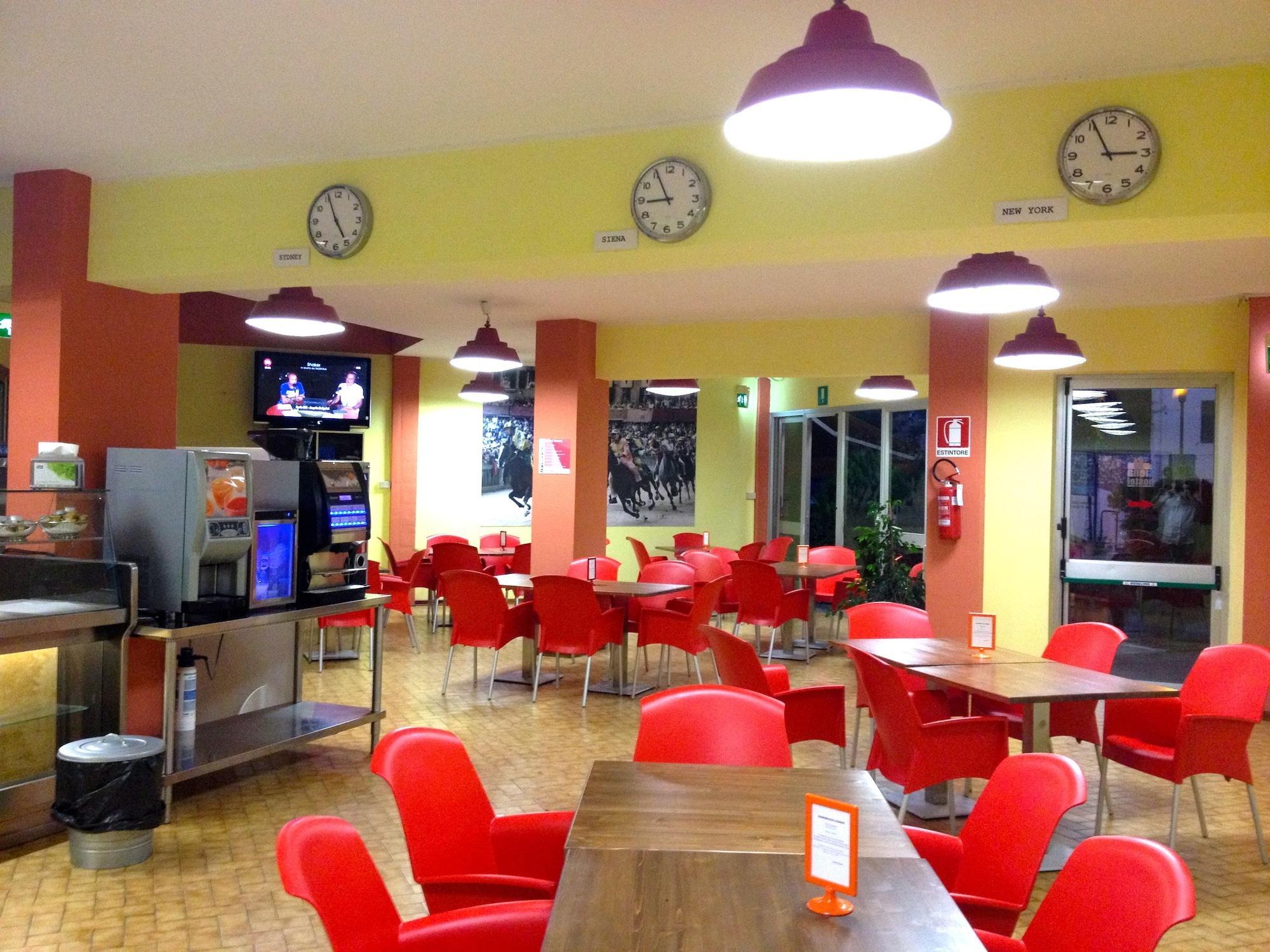 Vista Exterior Siena Hostel Guidoriccio