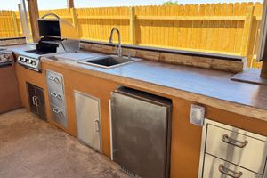 Alojamiento - Permian Studio Apartments