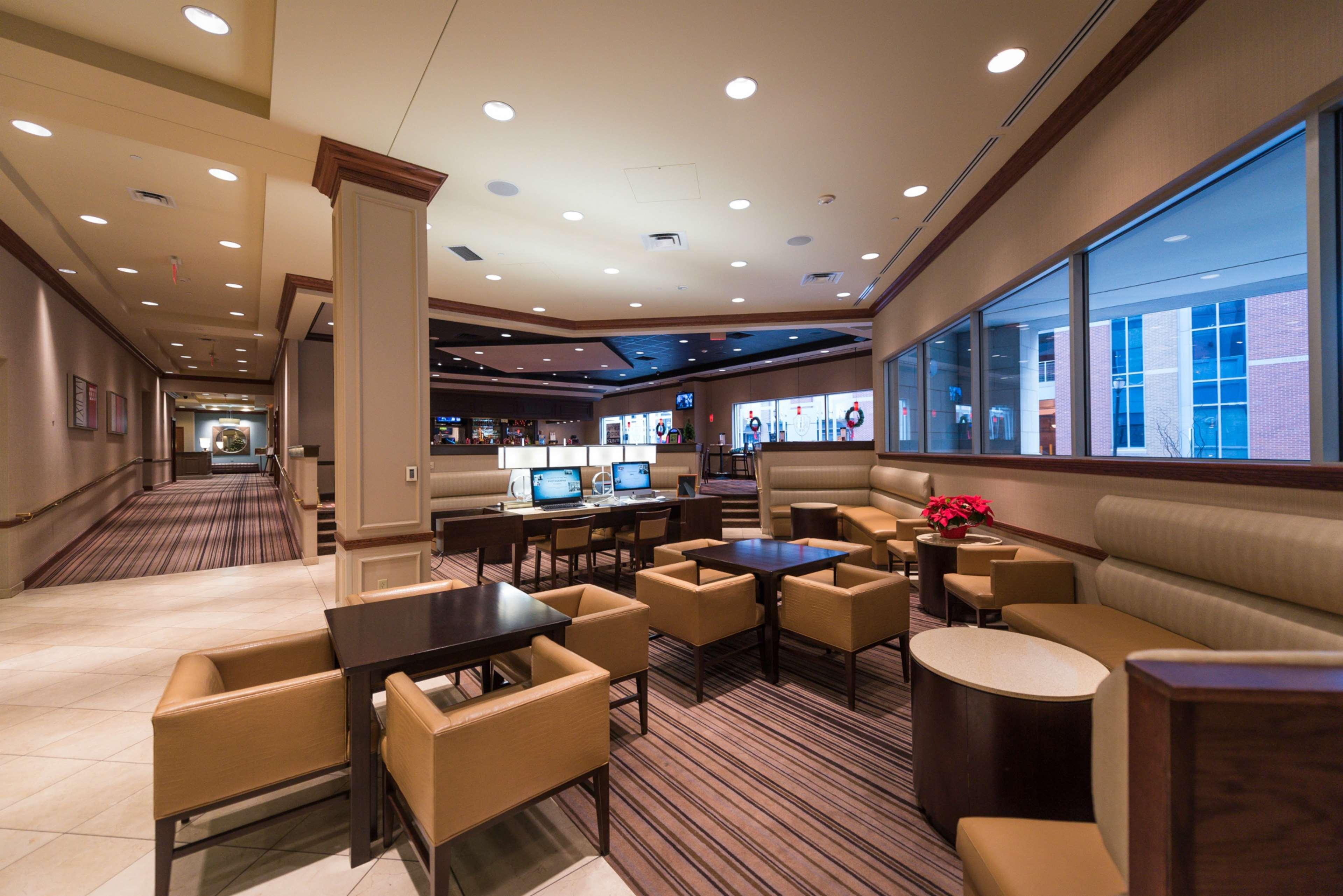 Vista Lobby Hilton Scranton & Conference Center
