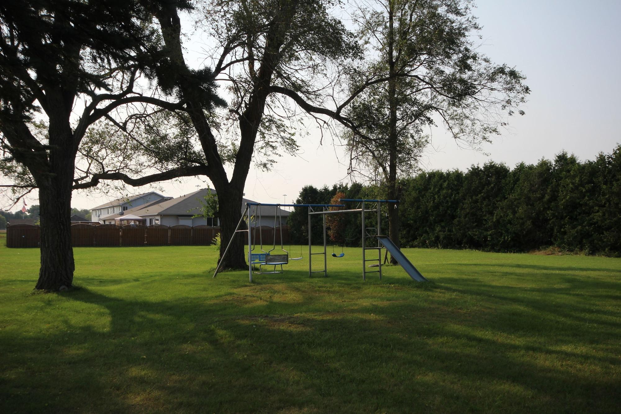 Instalaciones Recreativas Country Squire Motel