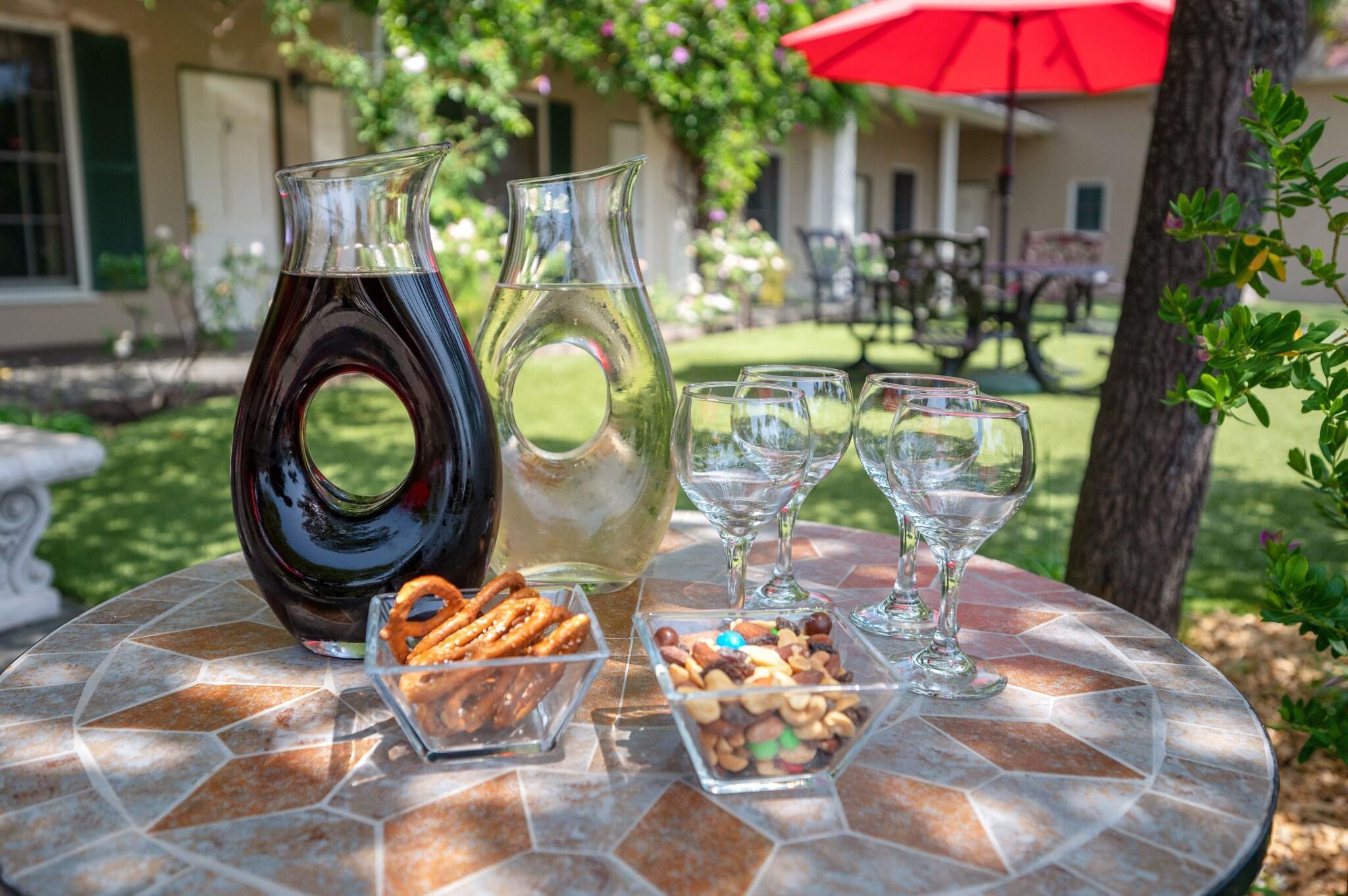 Vista Lobby Lavender Inn by the Sea