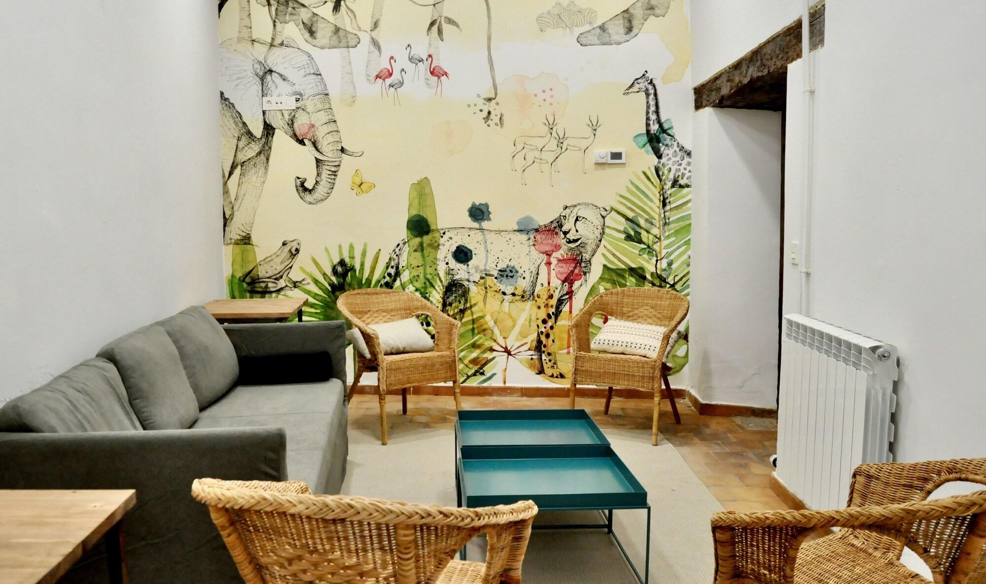 Bar/Salón Quartier Leon Jabalquinto - Hostel