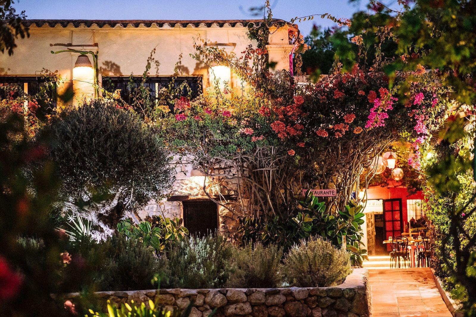 Vista Exterior Pikes Ibiza - Adults Only