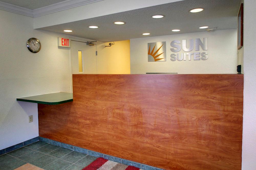 Vista Lobby InTown Suites Extended Stay Select Atlanta GA – Morrow