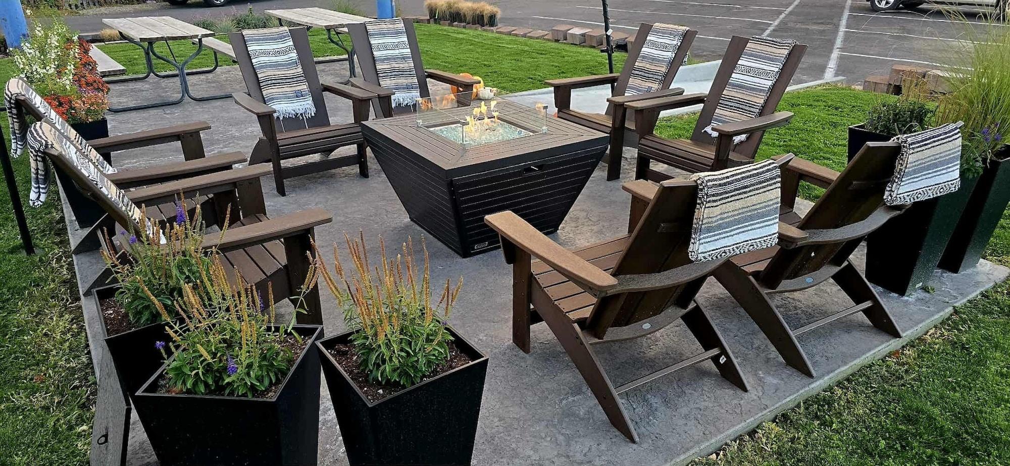 Varios Bridge Street Inn