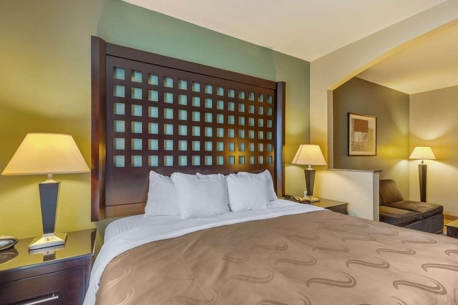 Suite Quality Suites Sherman