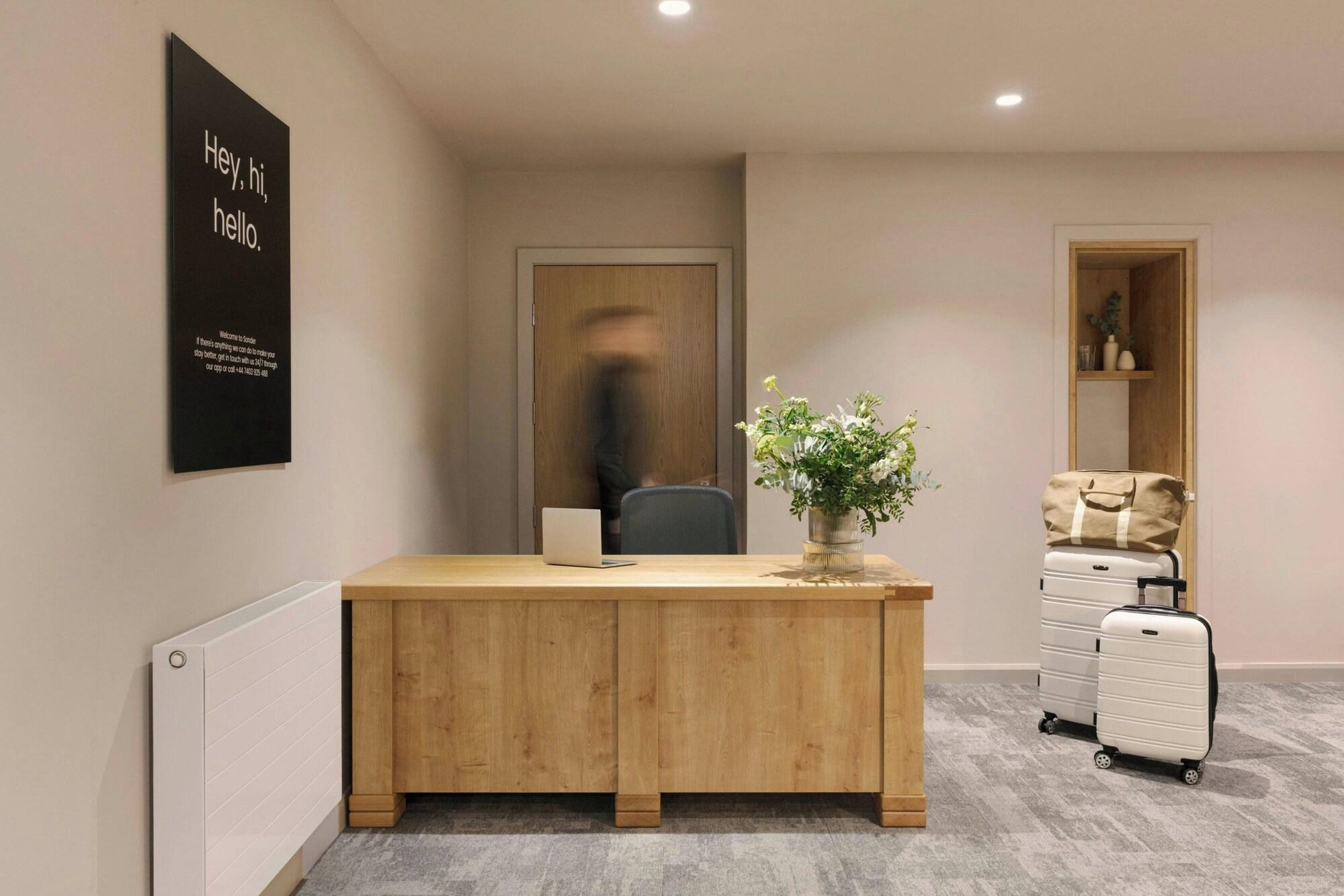 Vista Lobby Sonder by Marriott Bonvoy The Teacher