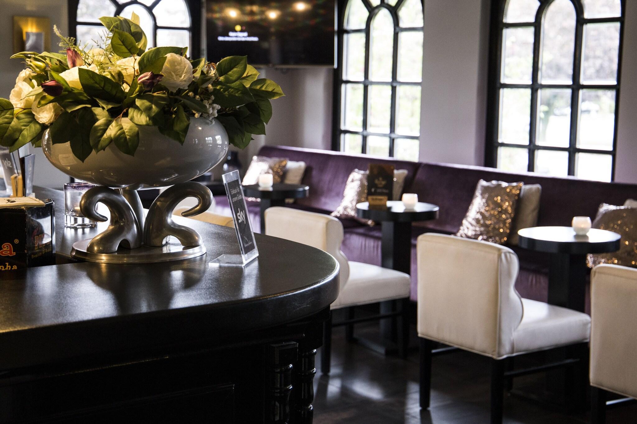 Bar/Salón Van der Valk Hotel Moers