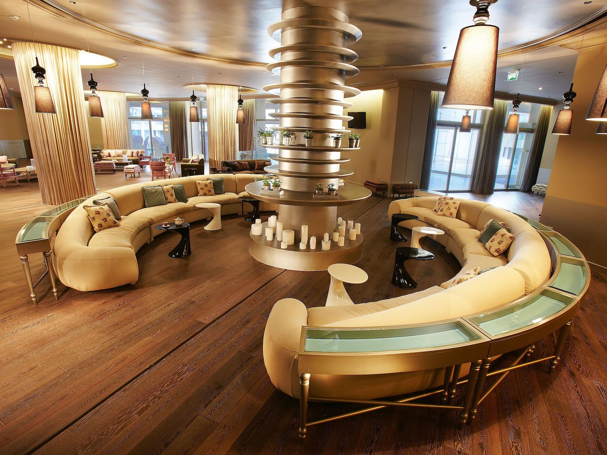 Vista Lobby Grecotel Astir Palace