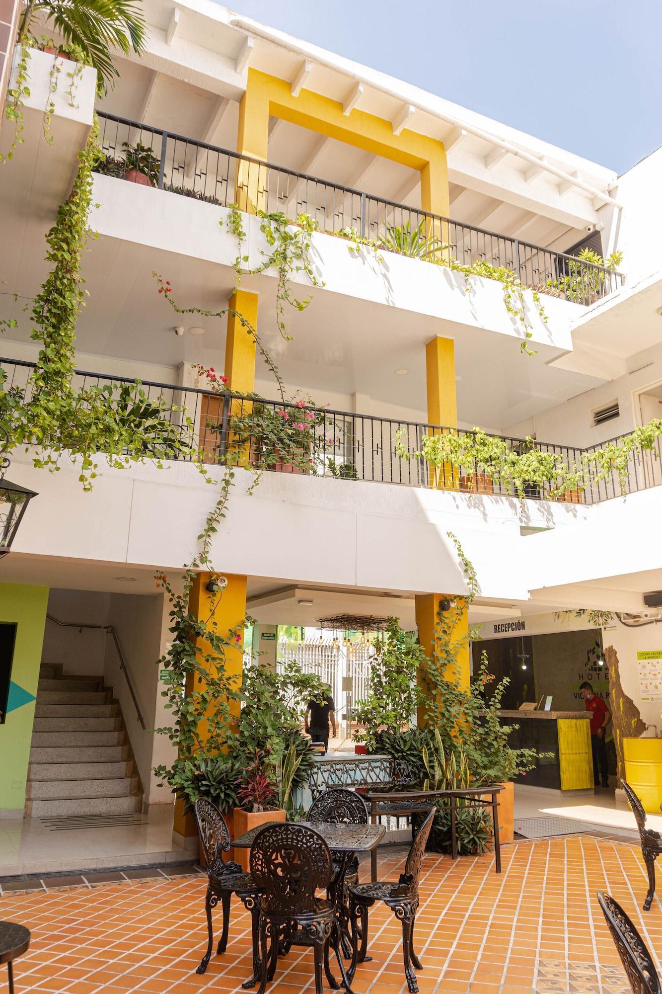 Varios Hotel Millenium Victoria Plaza