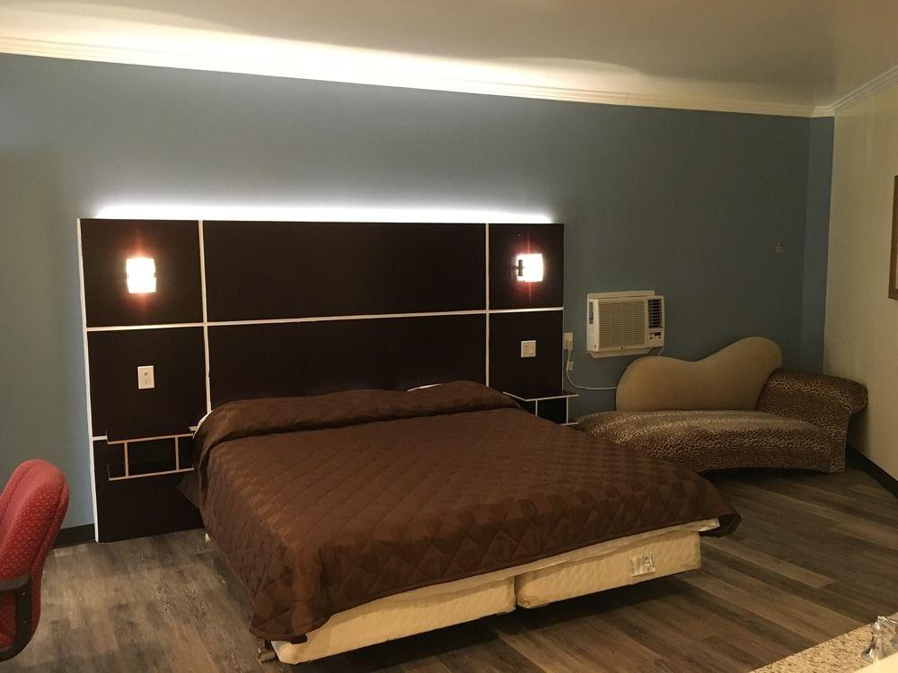 Hotel Lincoln Park Motel