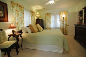 Alquiler Vacacional - SUMMER DEALS - Huge Seaside Porch Near Pier, HAMMOCK, OCEANFRONT, STEPS TO BEACH