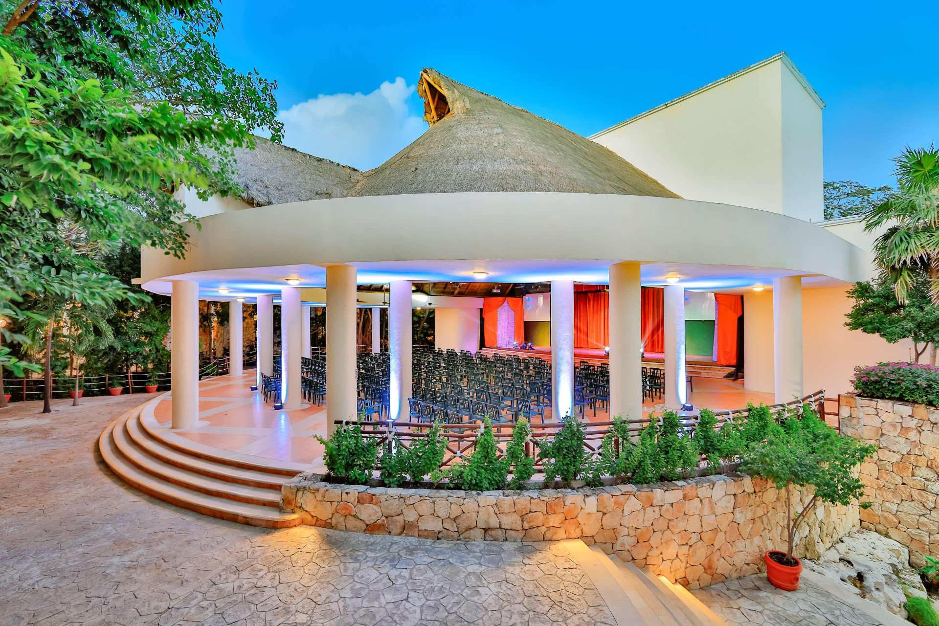Vista Exterior Occidental at Xcaret Destination