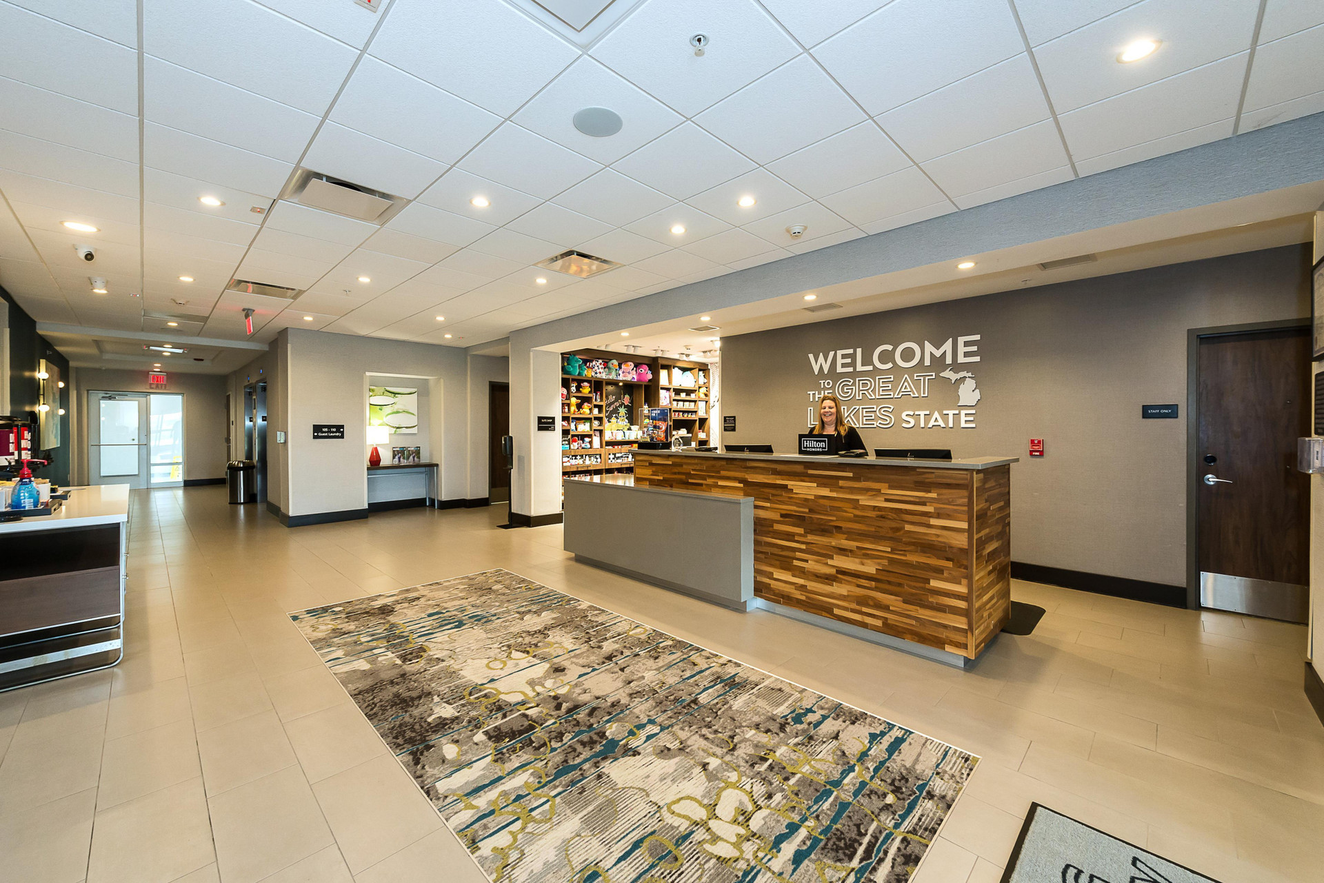 Vista Lobby Hampton Inn & Suites Howell