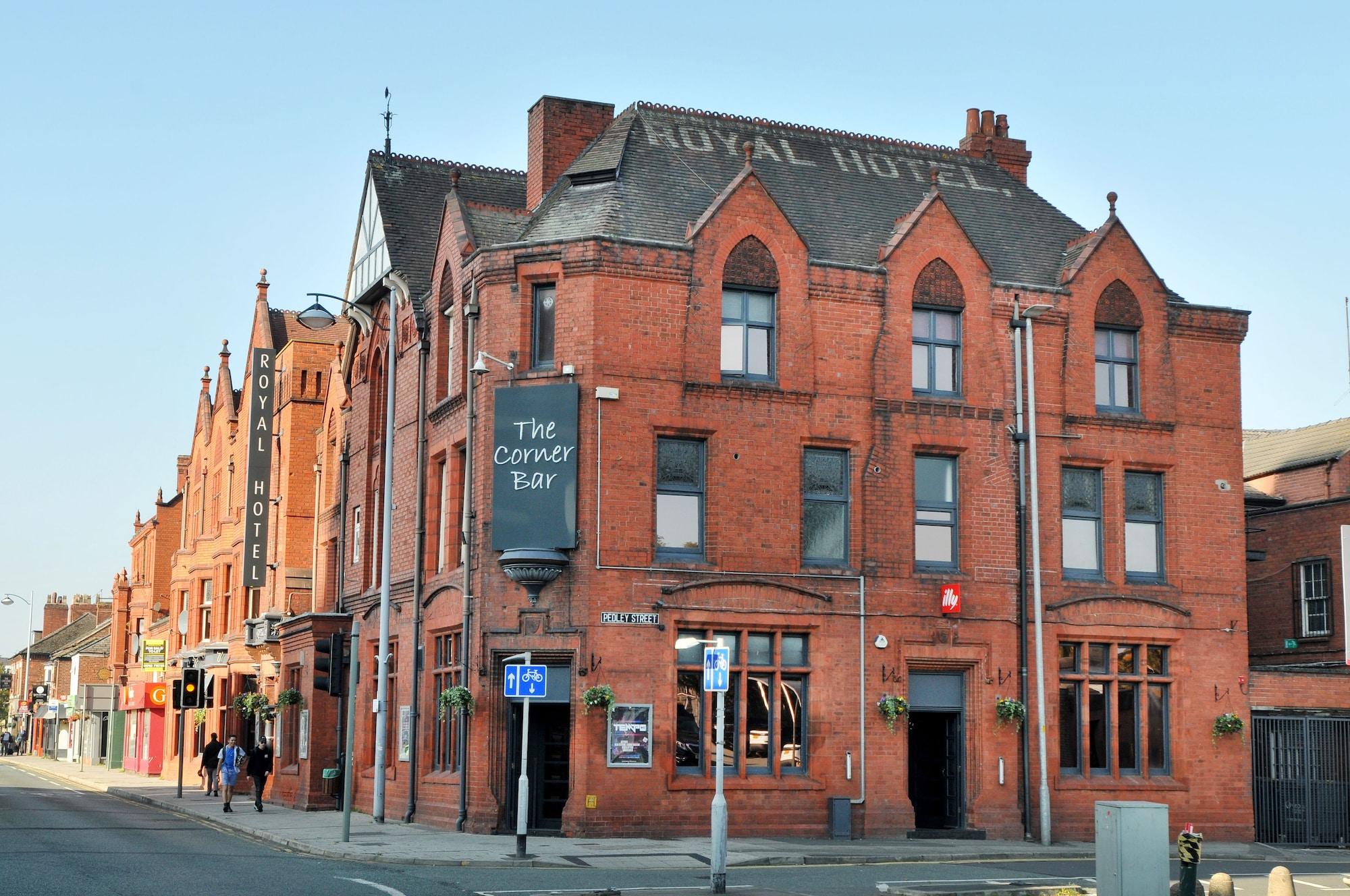 Vista Exterior The Royal Hotel Crewe, A BRILLIANT Collection