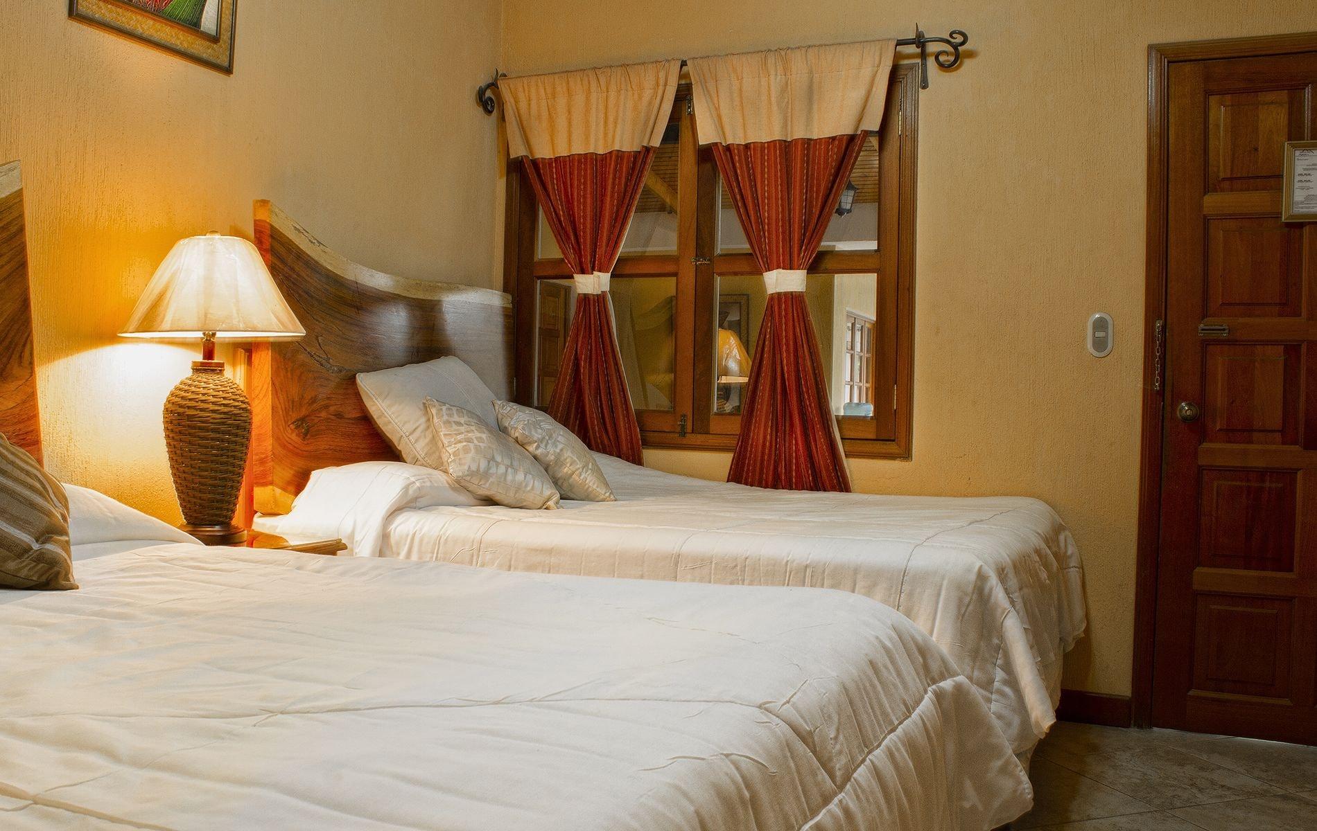 Habitación Hotel Dos Mundos