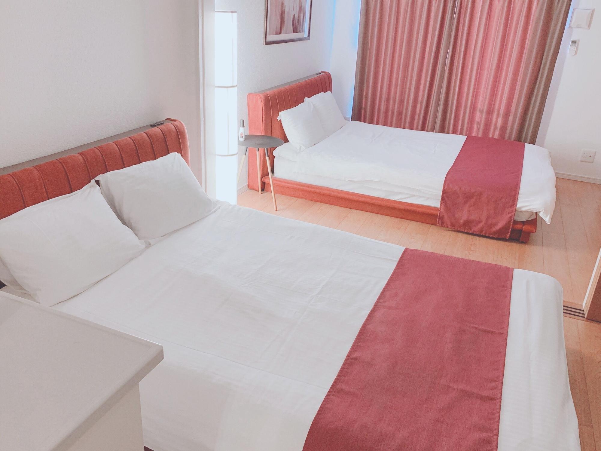 Varios European House Reisen