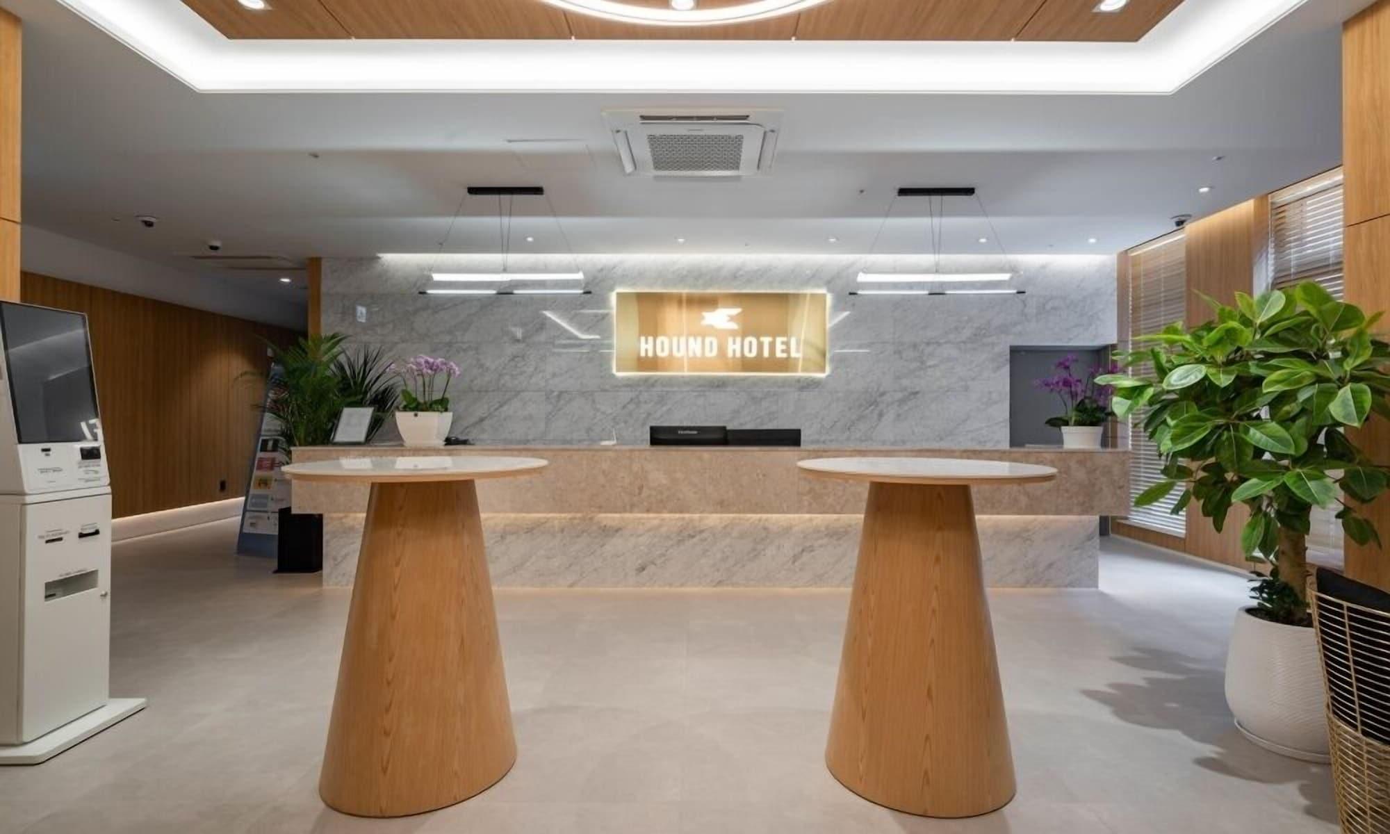 Vista Lobby THE HOUND HOTEL BANDALISLAND 2