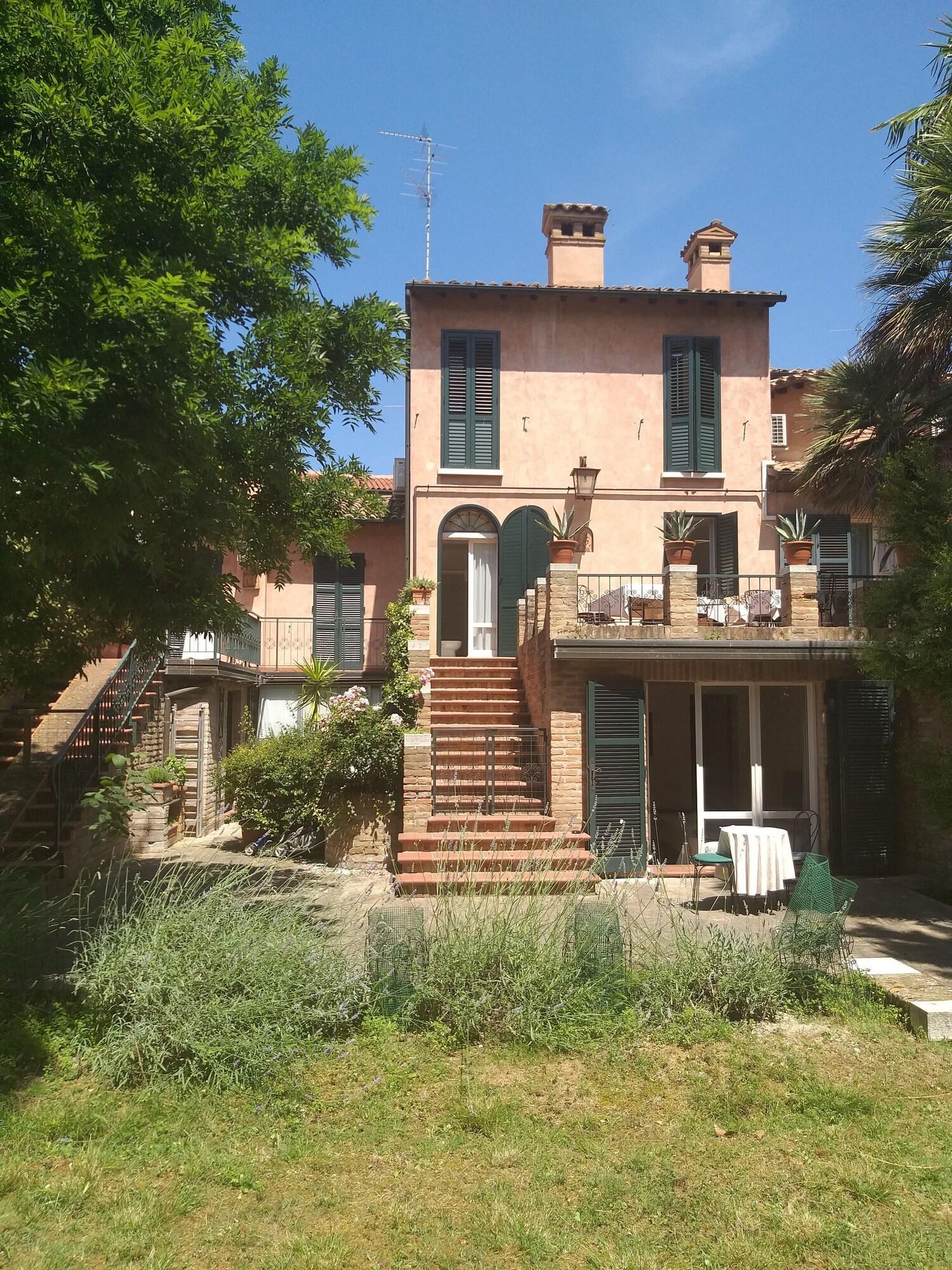 Varios Ai Giardini di San Vitale