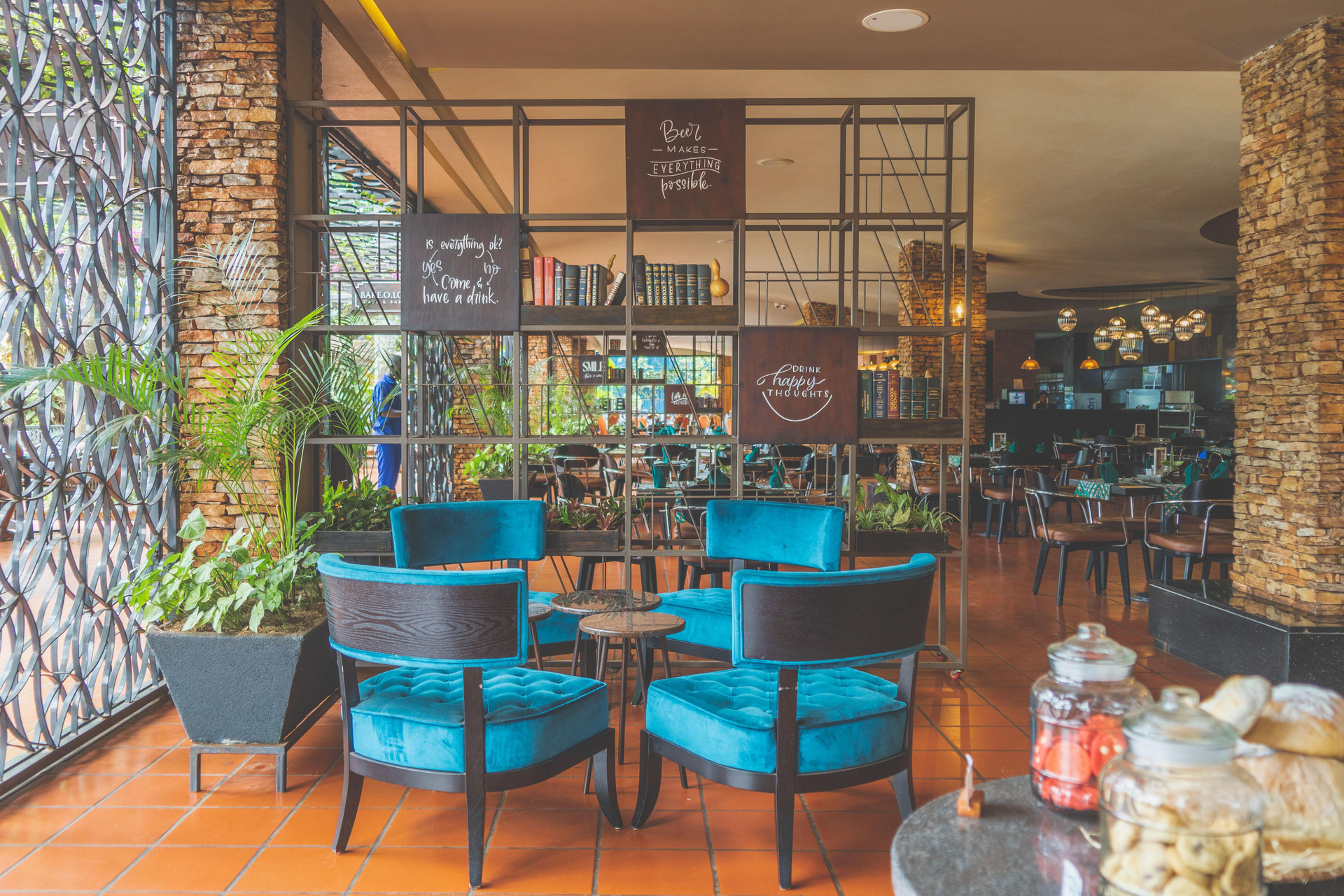 Restaurant Kabira Country Club